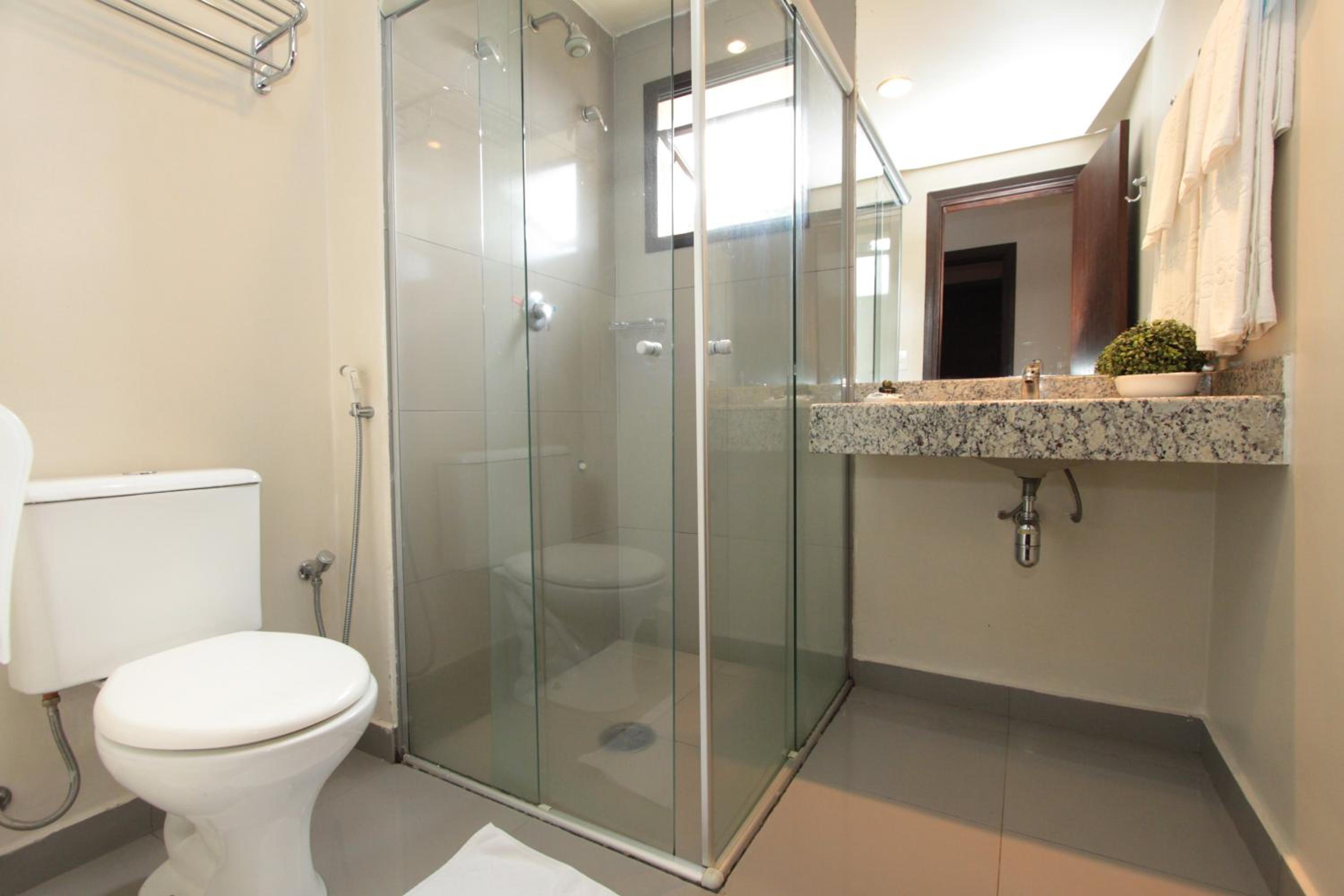 Standard Double Room with Two Double Beds - Photo 3