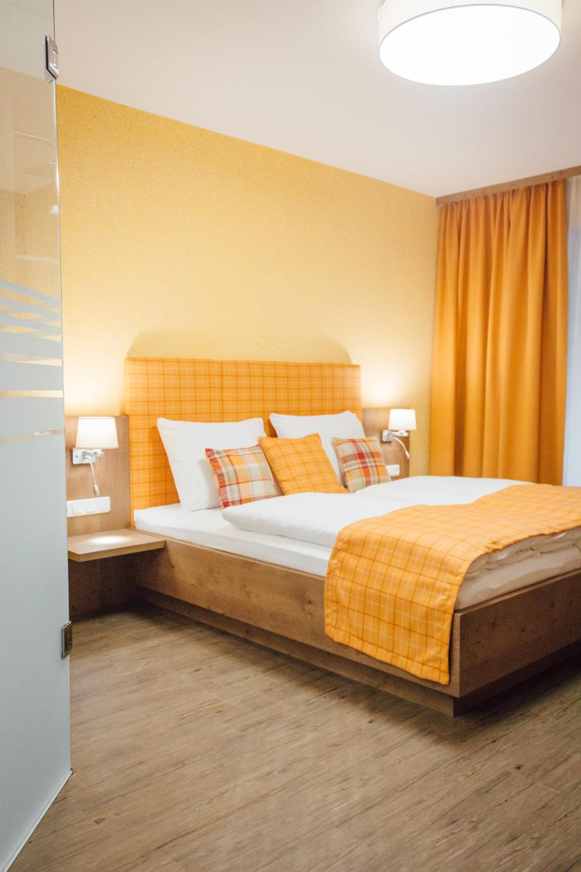 Double Room with Mountain View - Photo 1