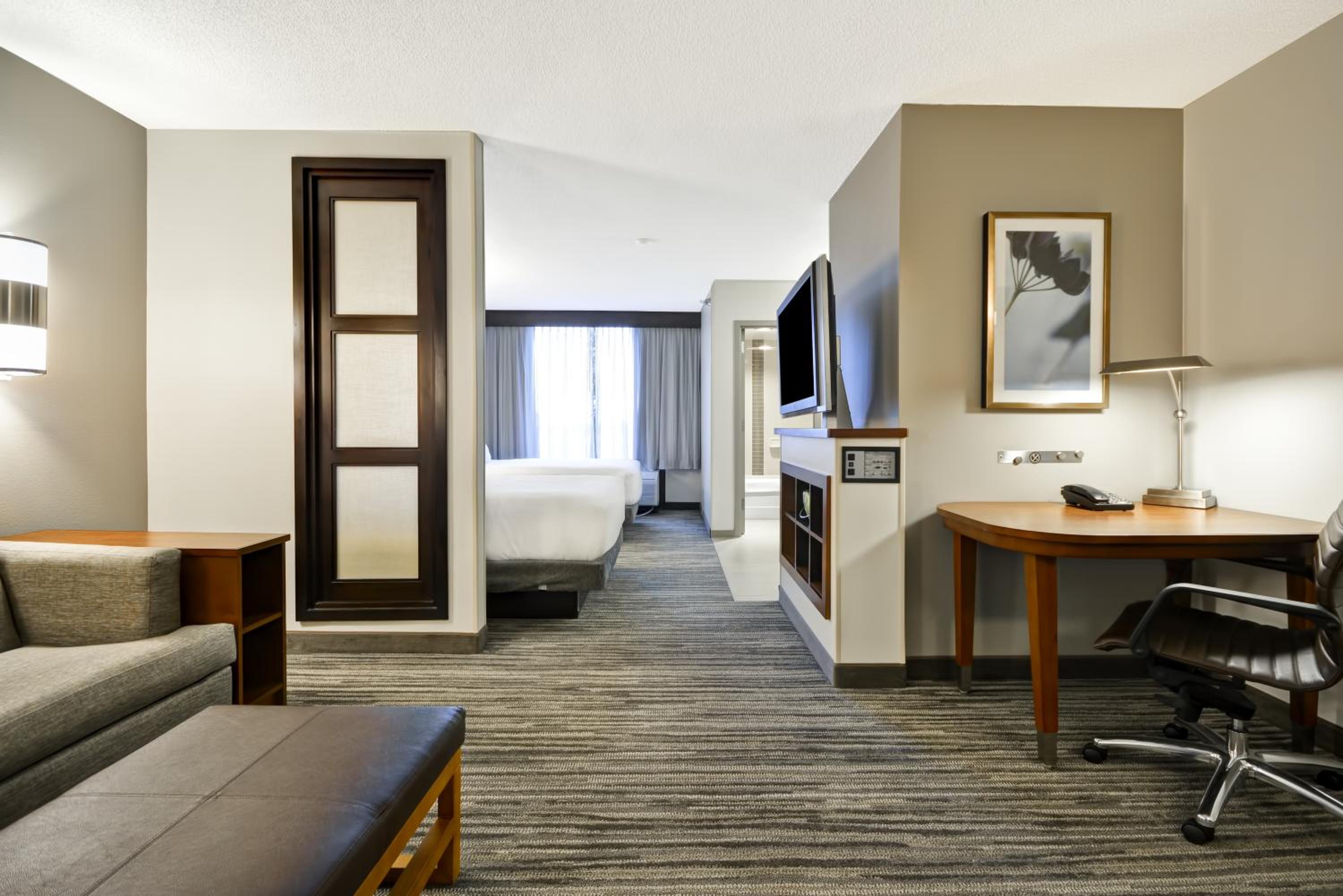 Double Room with Two Double Beds and Sofa Bed - Photo 7