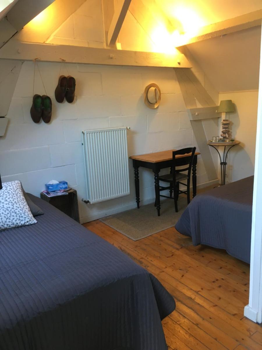 Twin Room - Photo 4