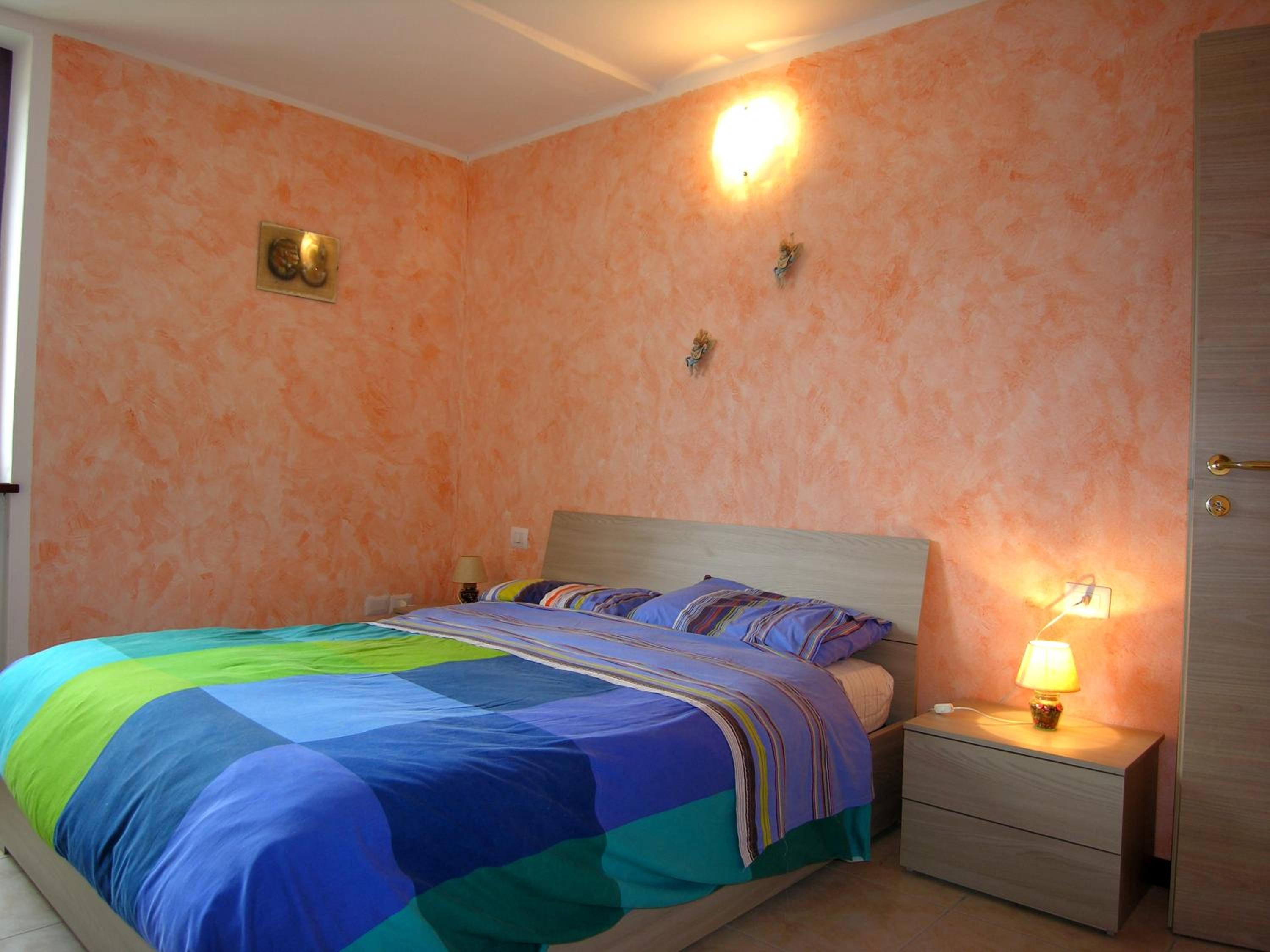 Apartment with Lake View - Photo 26