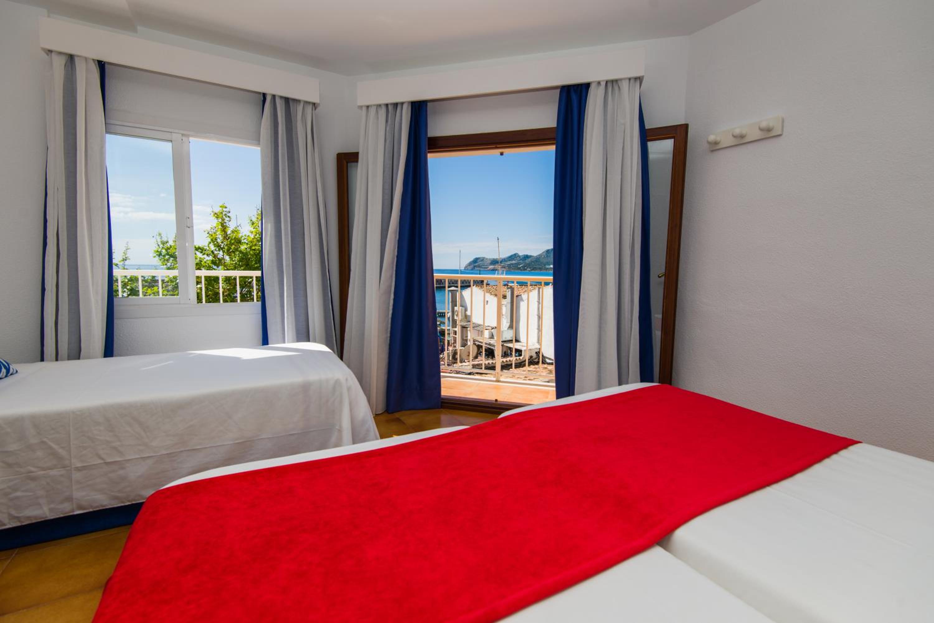 Triple Room with Sea View photo 3