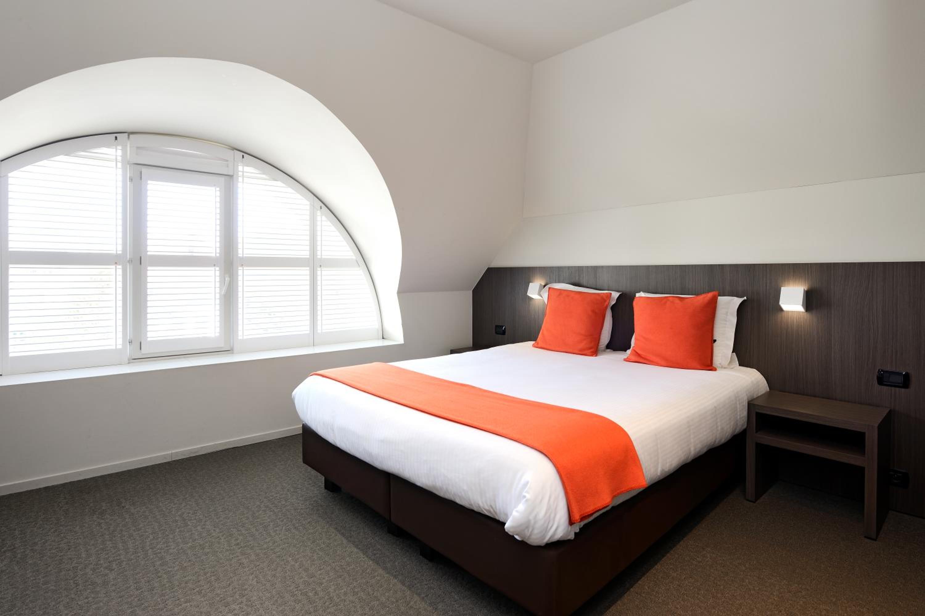 Double Room - Photo 2