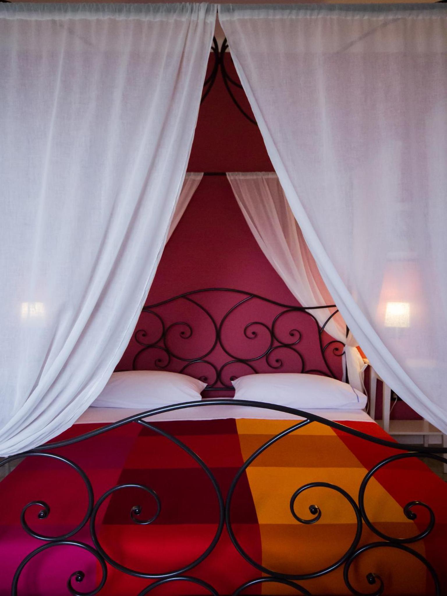 Deluxe Room - Photo 4