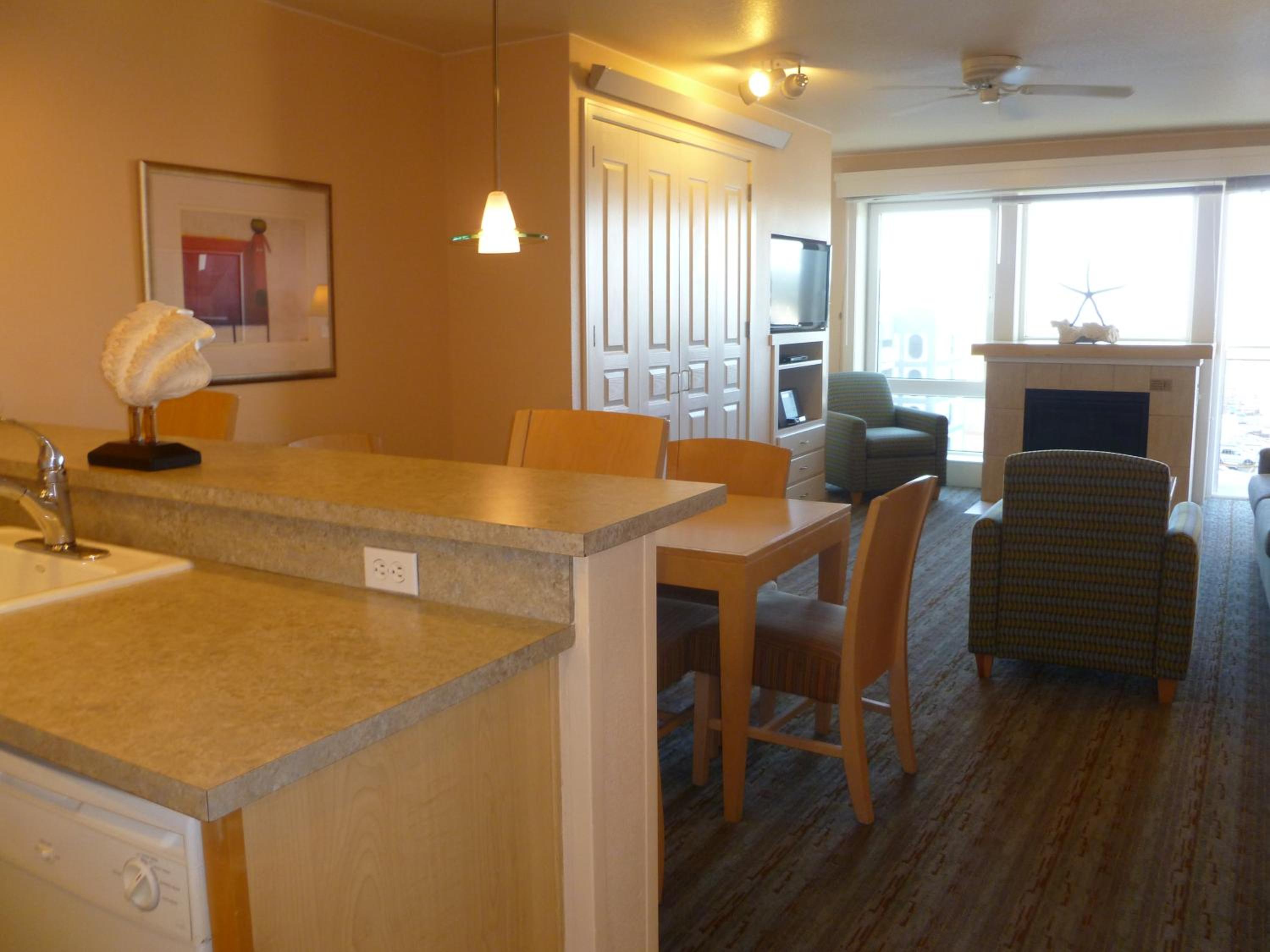 Two-Bedroom Apartment photo 2