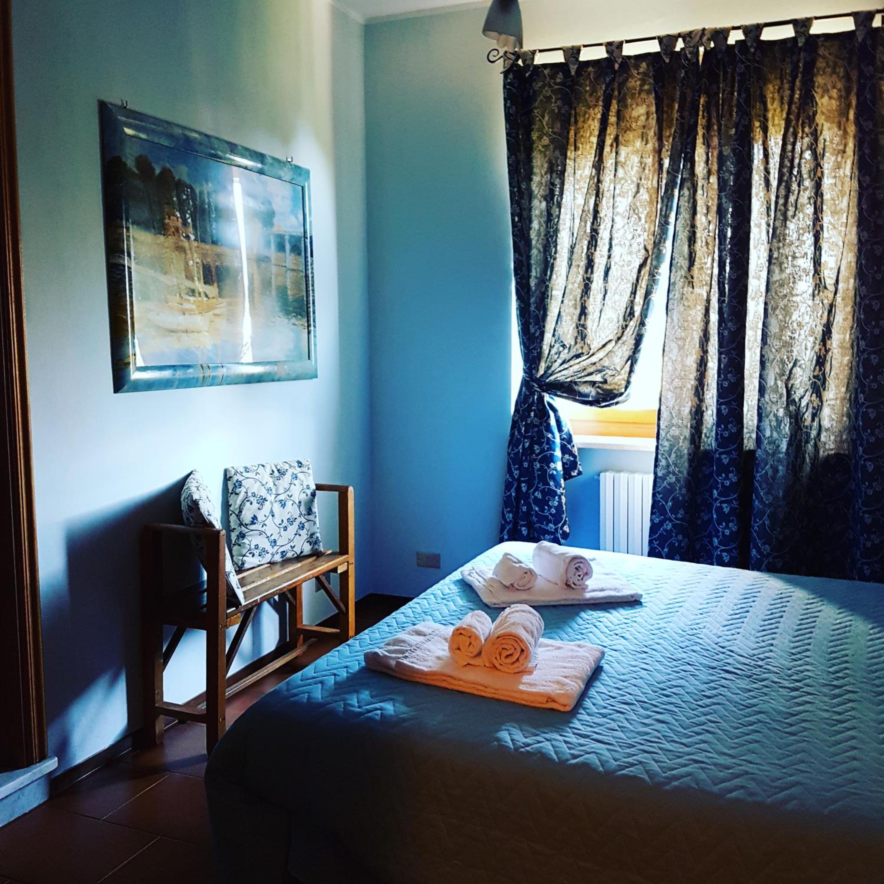 Double Room - Photo 2