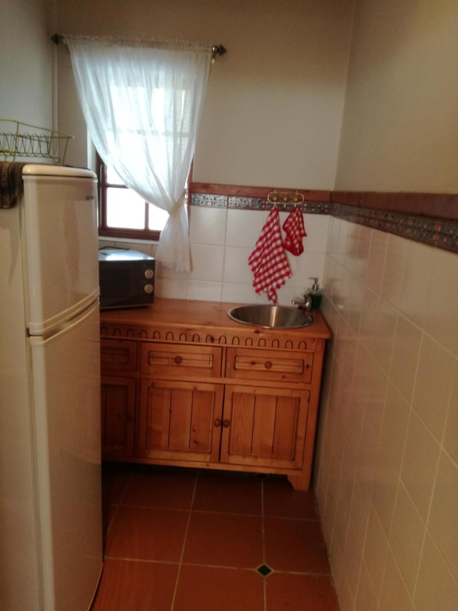 Standard Twin Room with Garden View photo 3