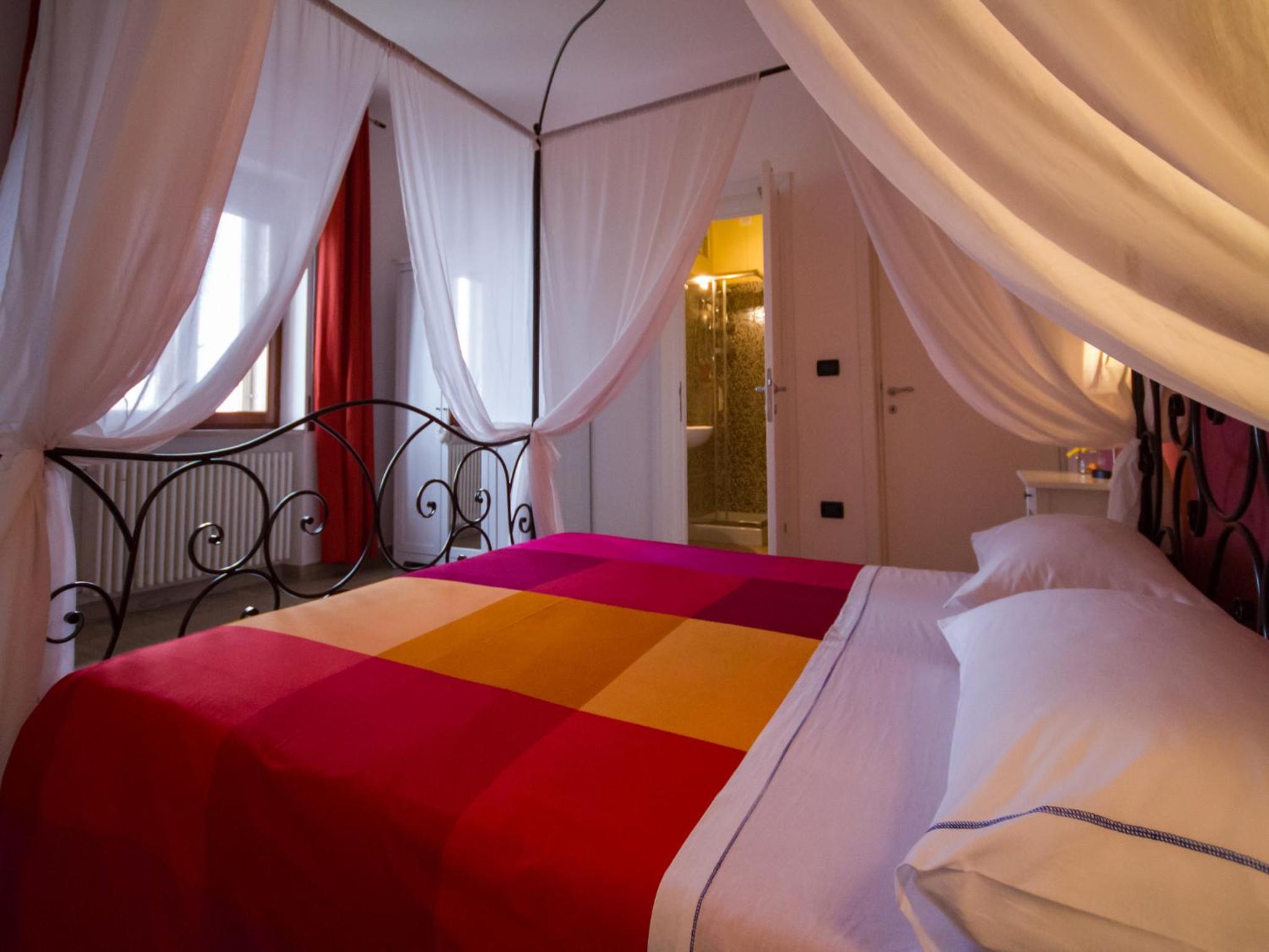 Deluxe Room - Photo 3