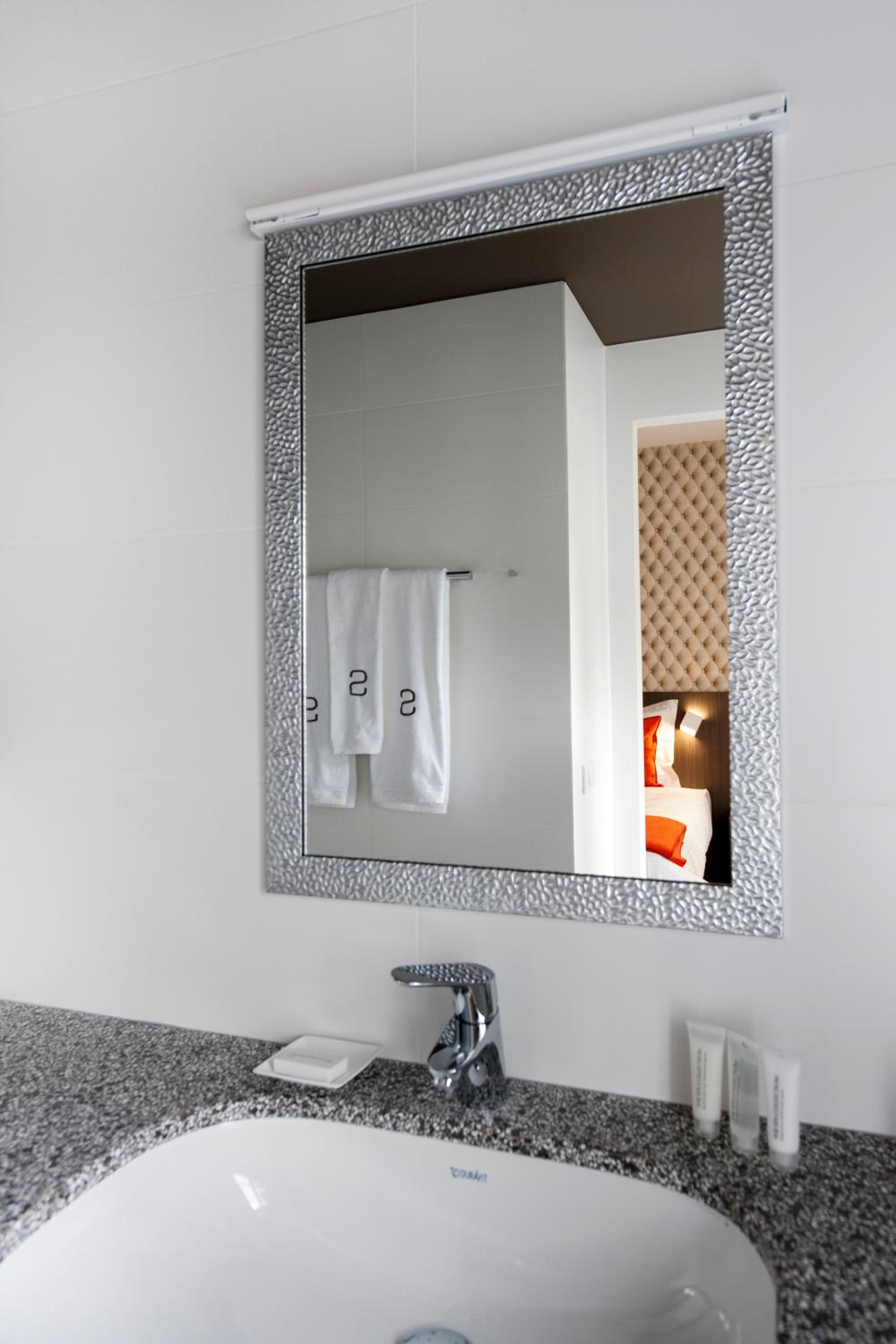 Double Room - Photo 7