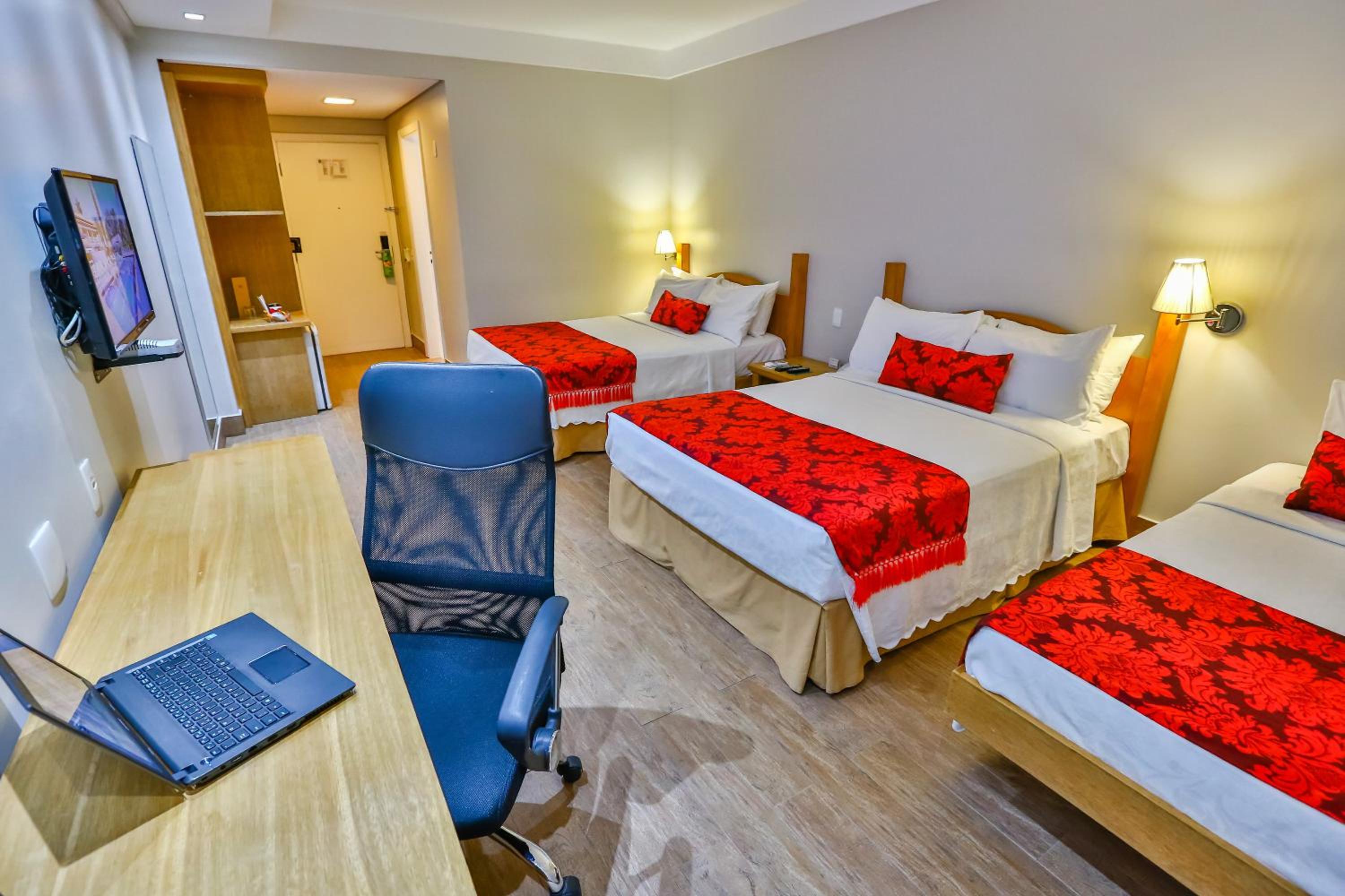 Superior Triple Room photo 3