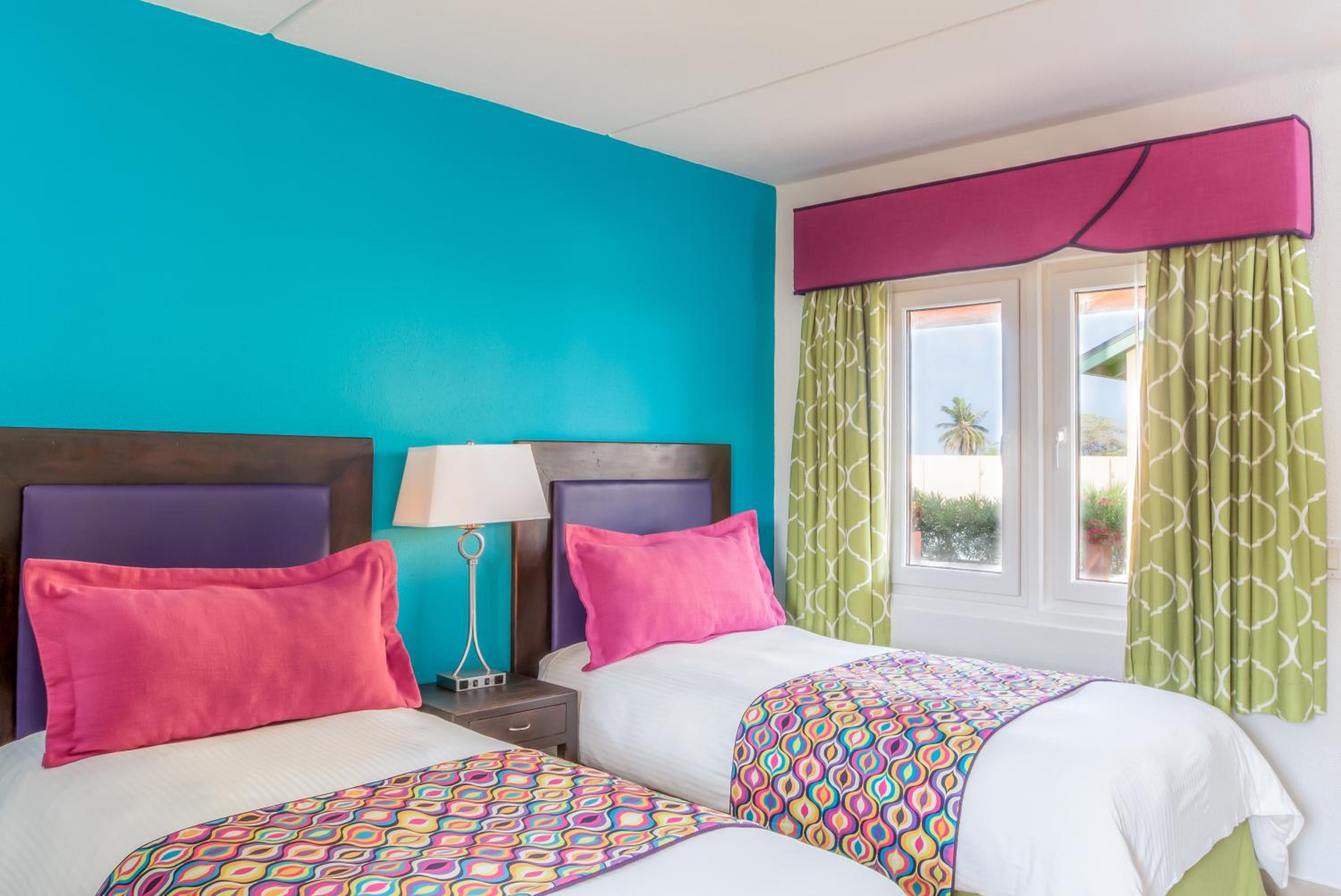 Quadruple Room - Photo 5