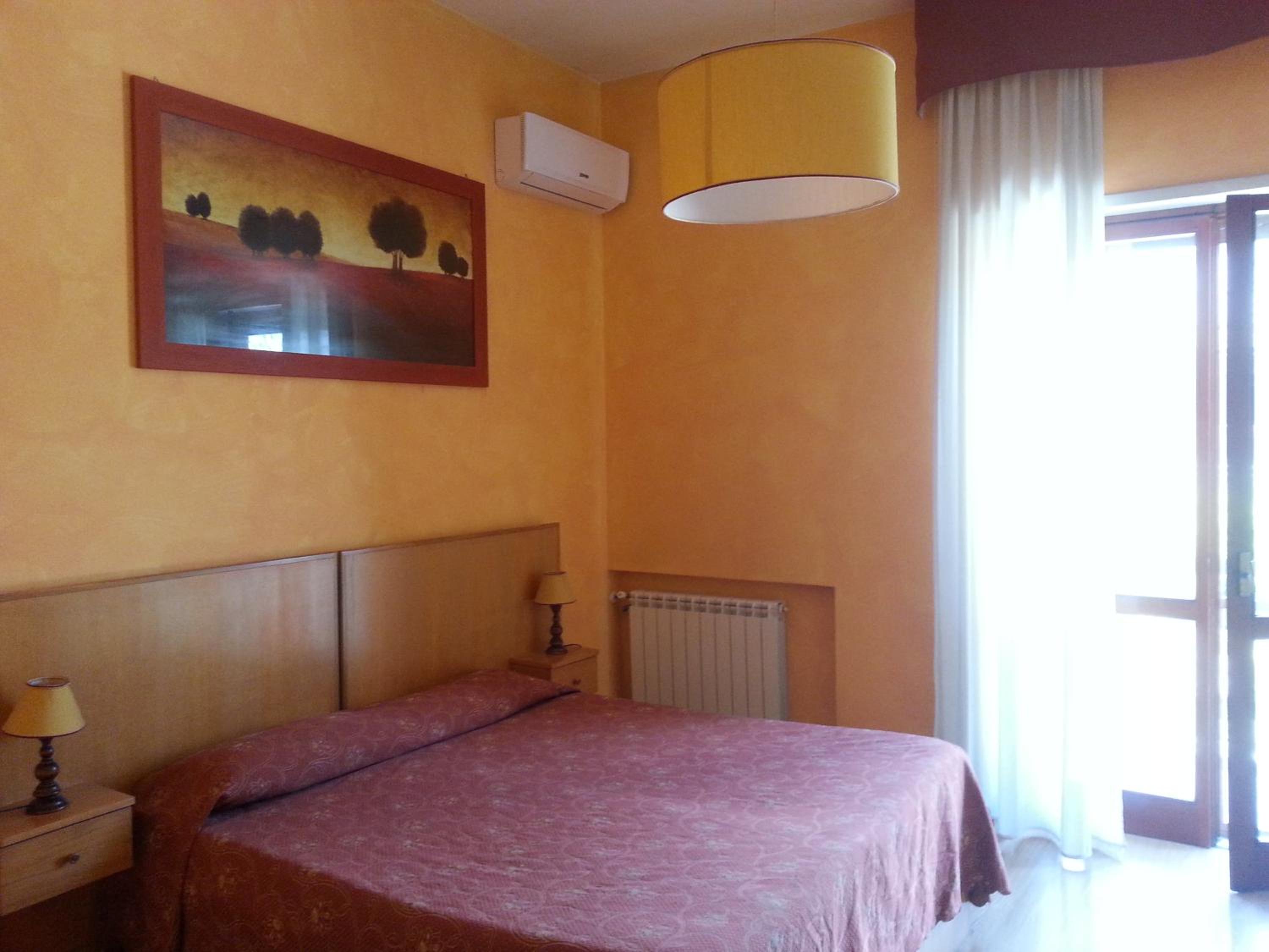 Double or Twin Room - Photo 11