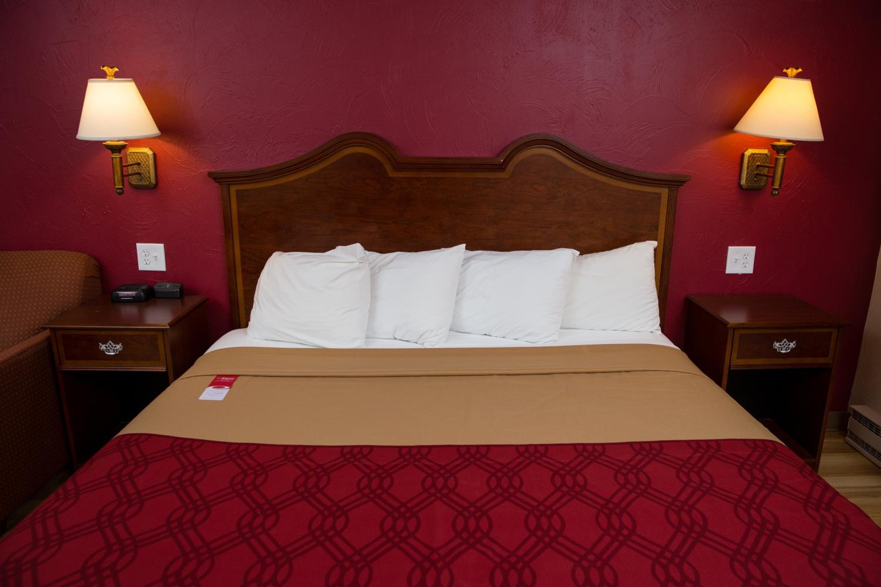 King Room - Non-Smoking