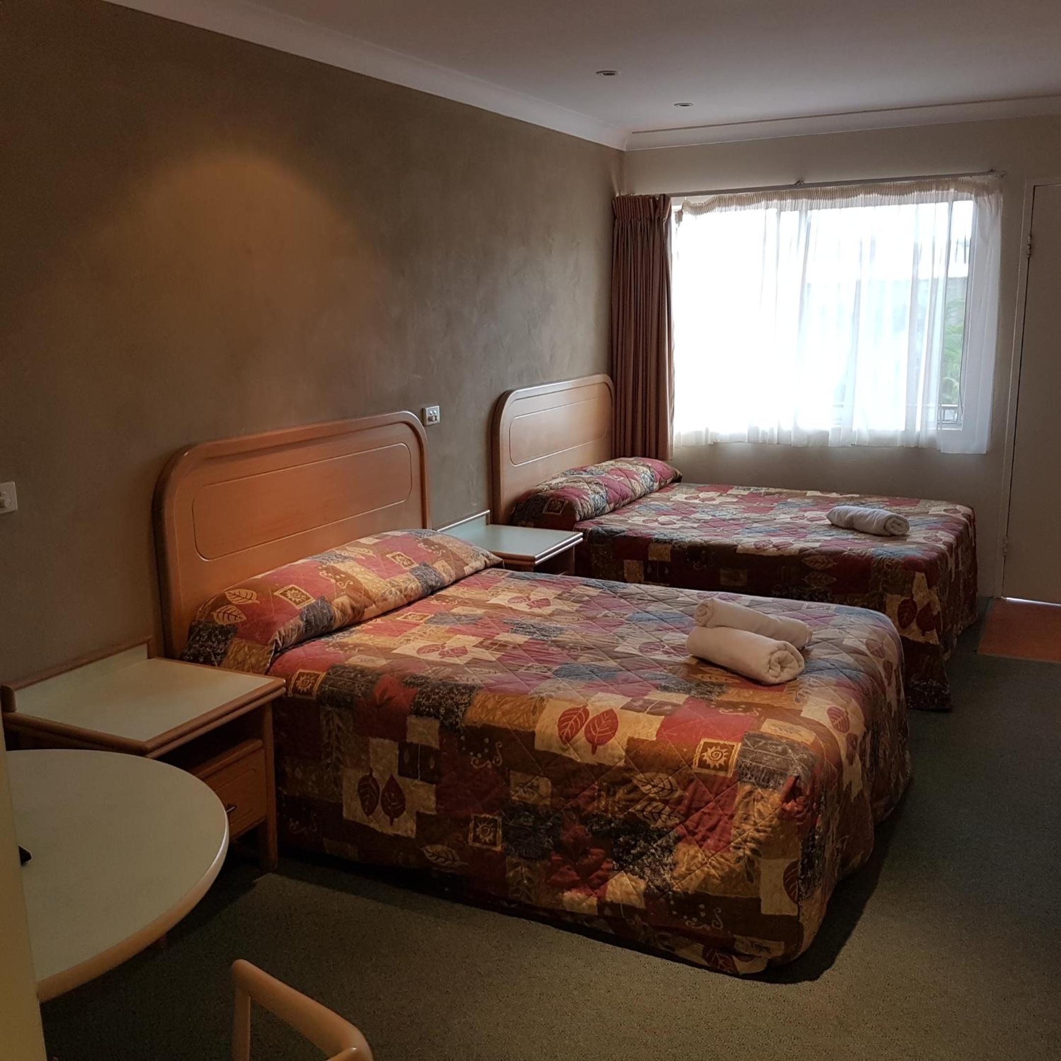 Deluxe Twin Room - Photo 3
