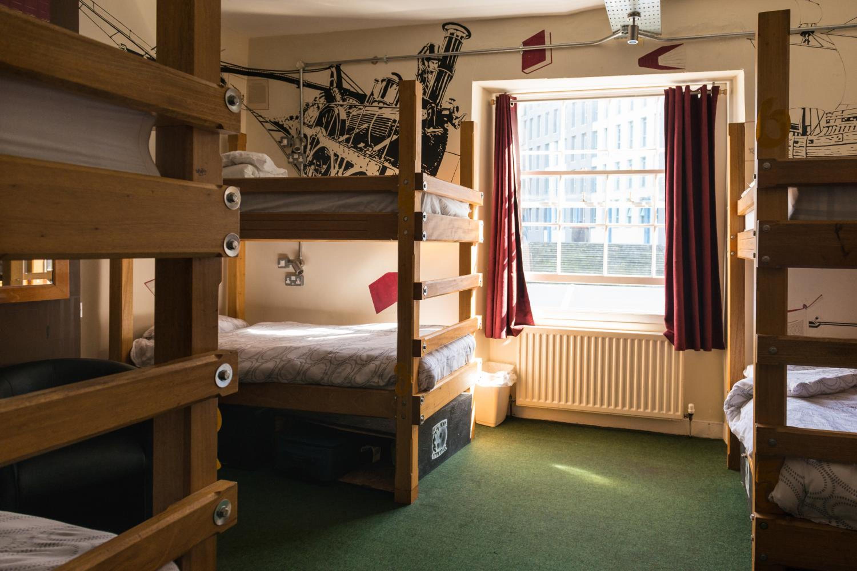 Bunk Bed in Male Dormitory Room sleeps 10 photo 2