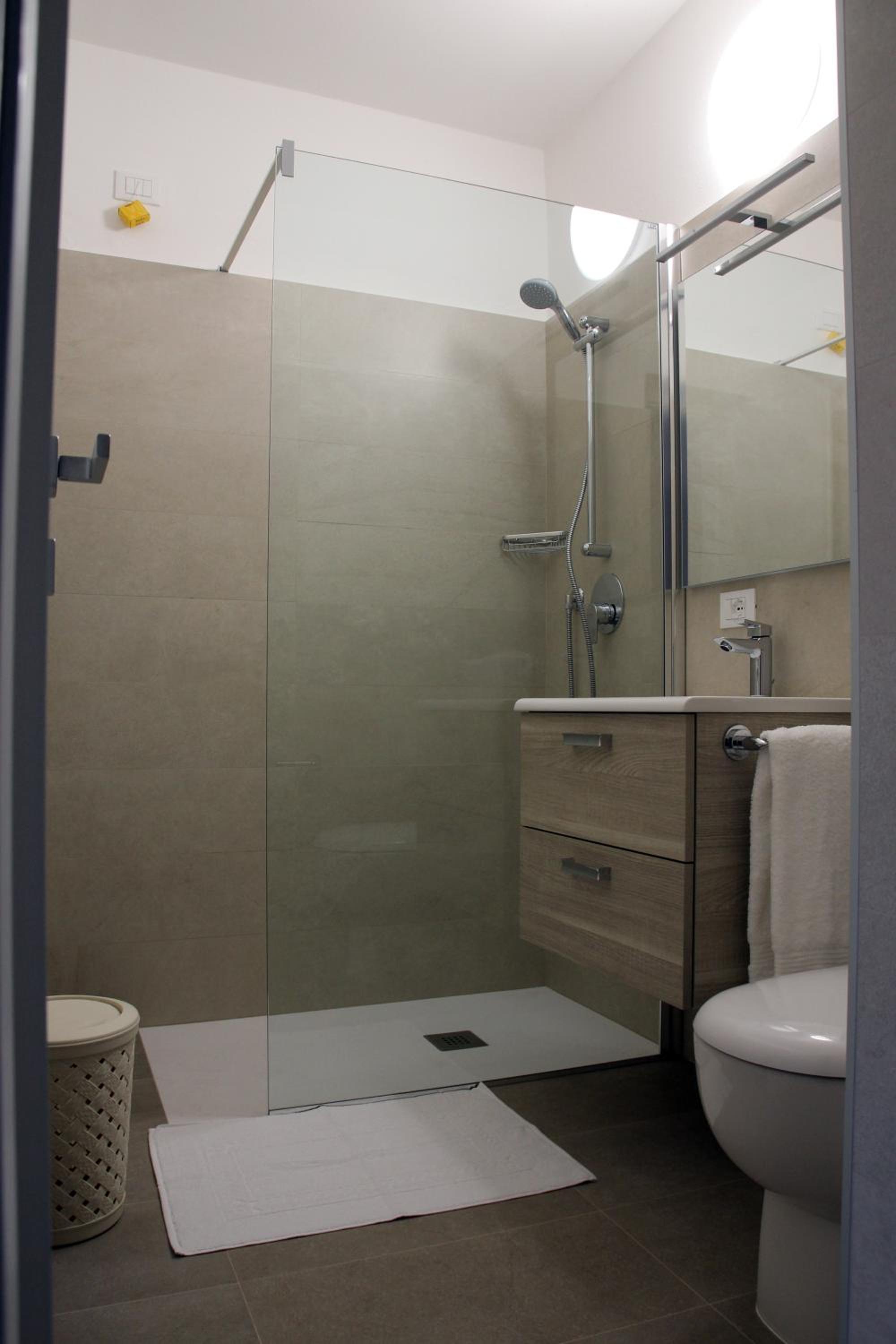 Double Room - Photo 3