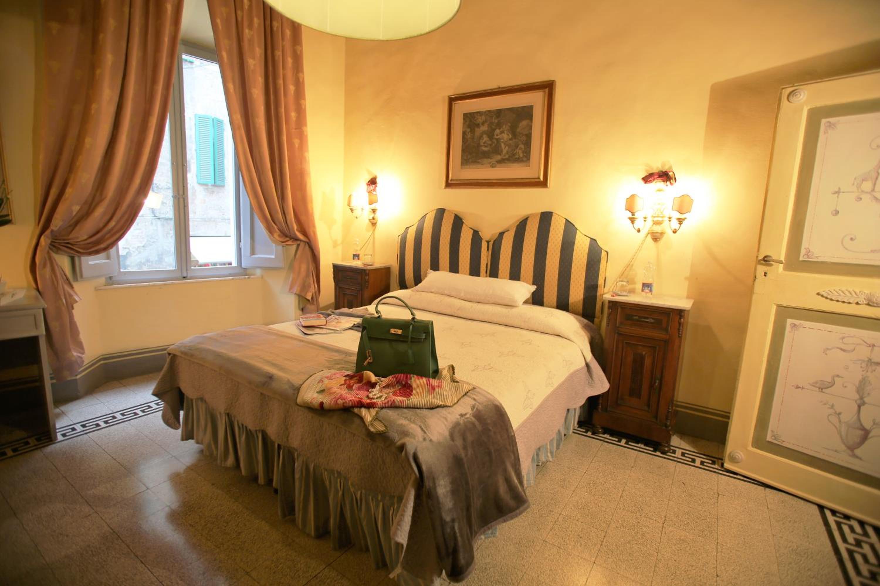 Double or Twin Room with Private External Bathroom