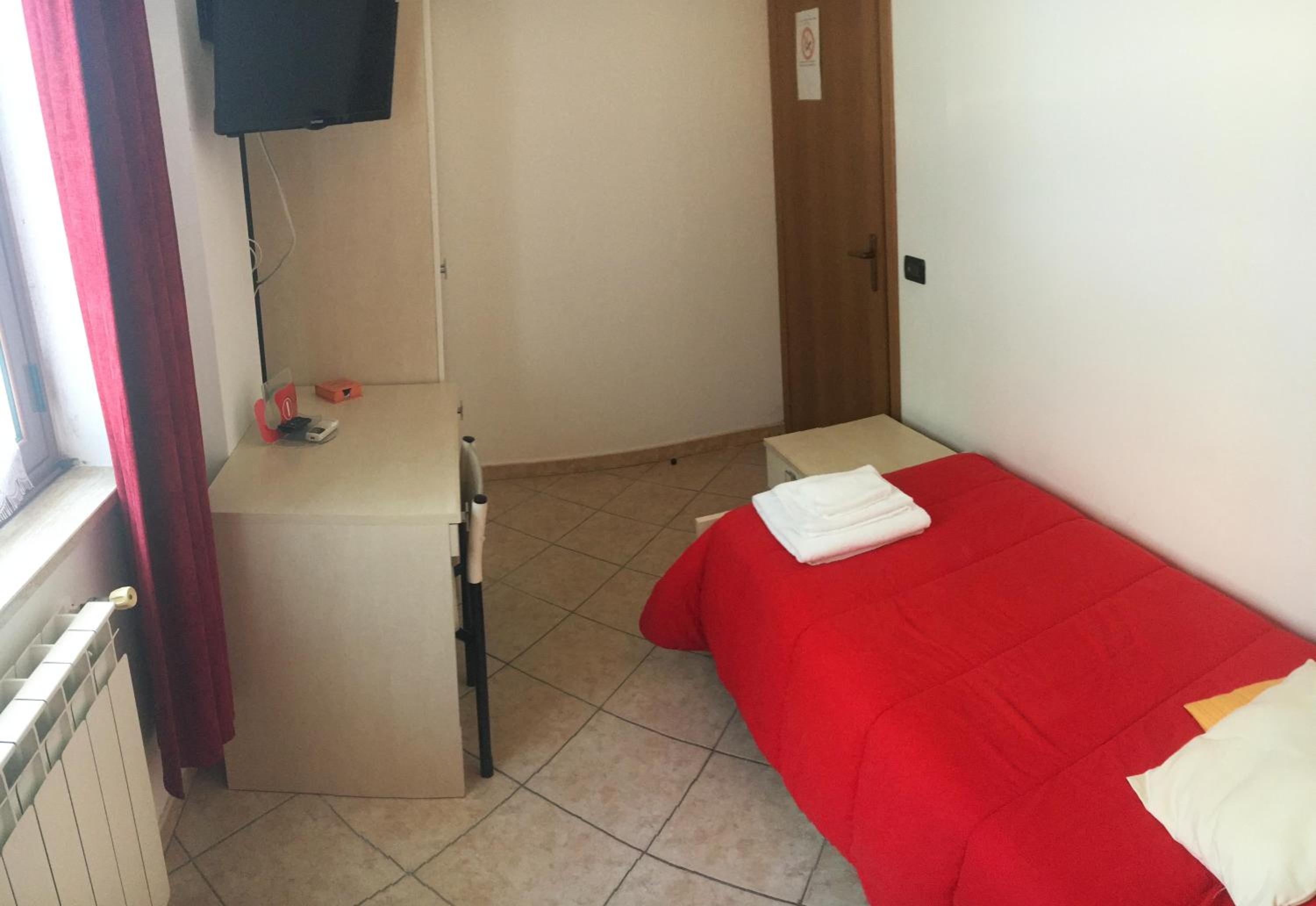 Deluxe Single Room