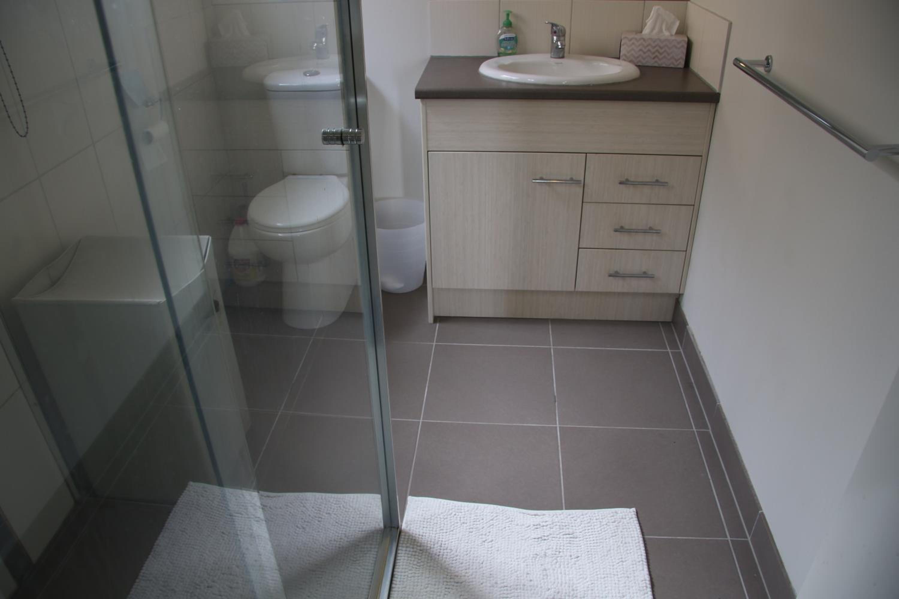 Standard Master Room with Shower - Photo 8