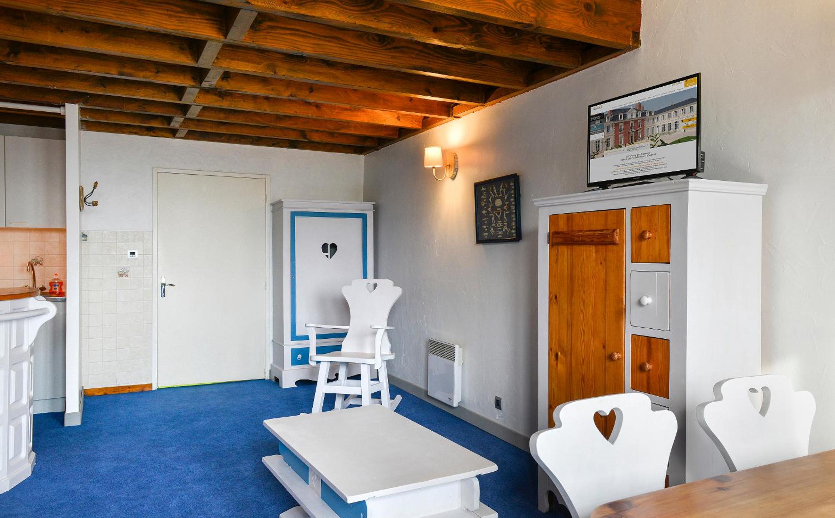 Family Cottage - Photo 2