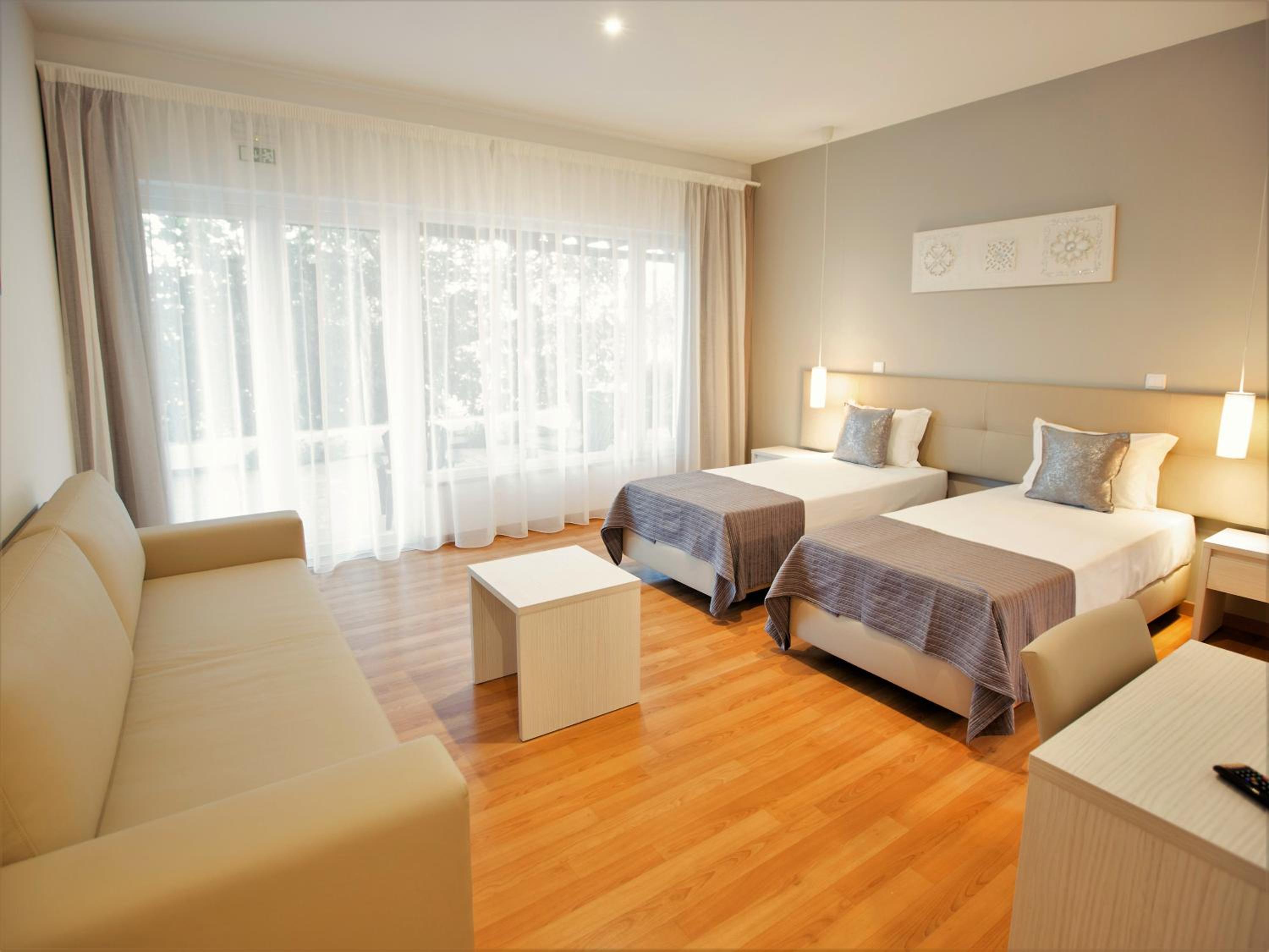 Superior Twin Room photo 3