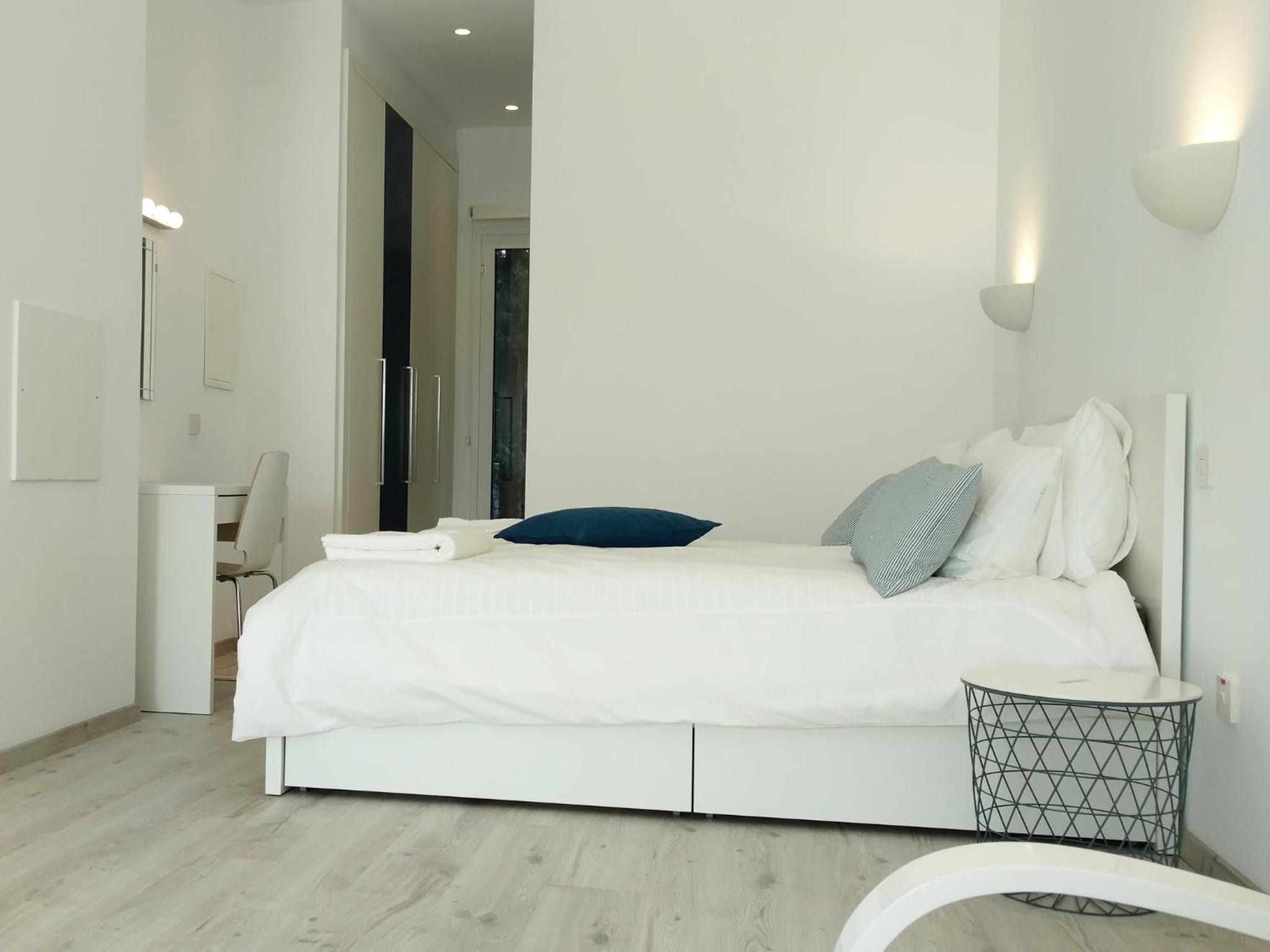 Studio Apartment photo 2