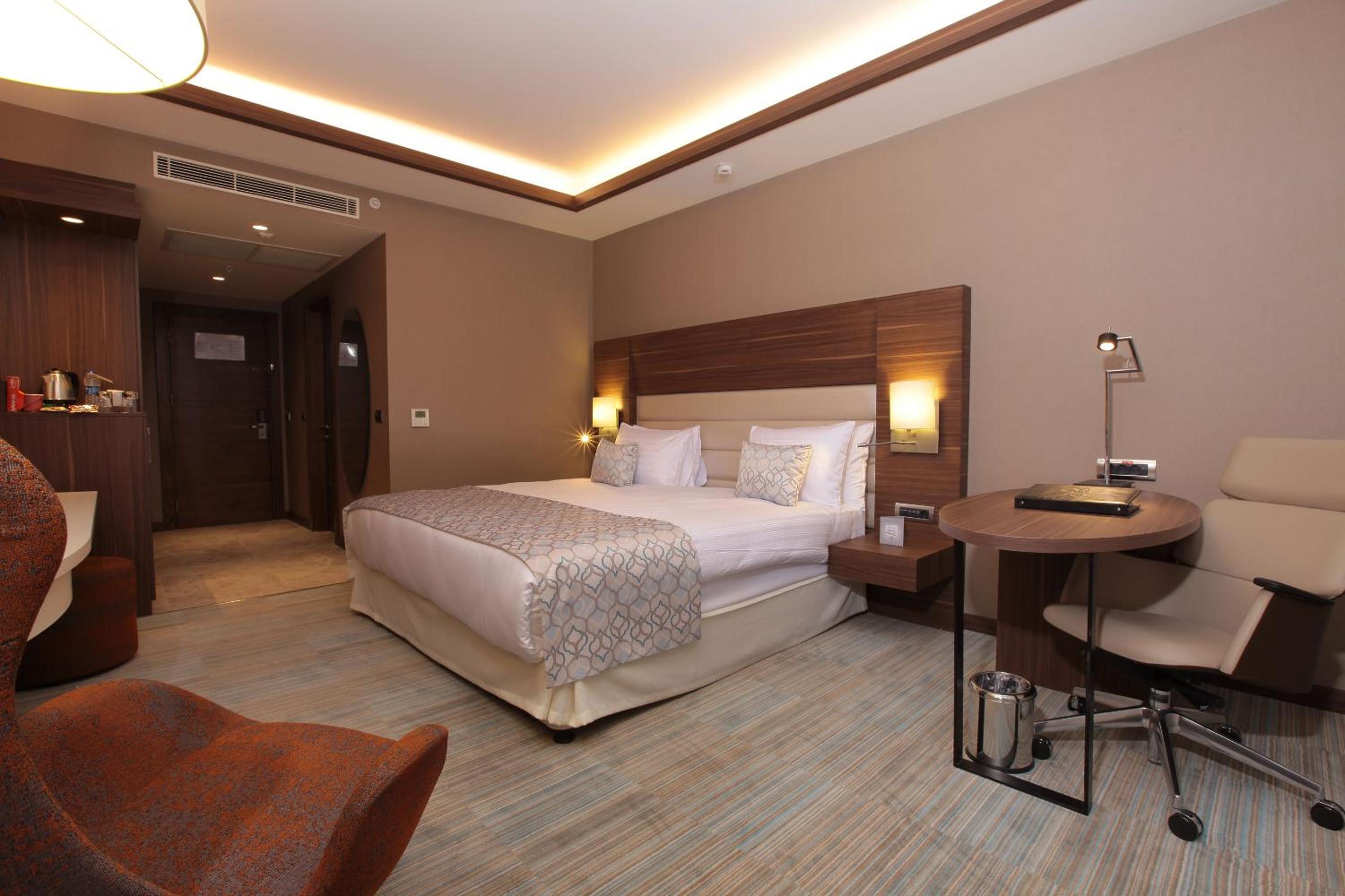 Superior King Room photo 1