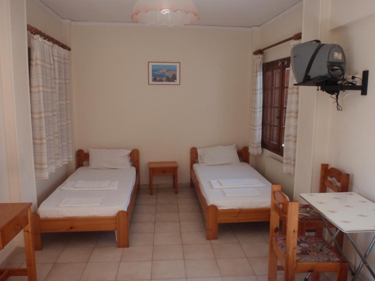 Studio (2 Adults)