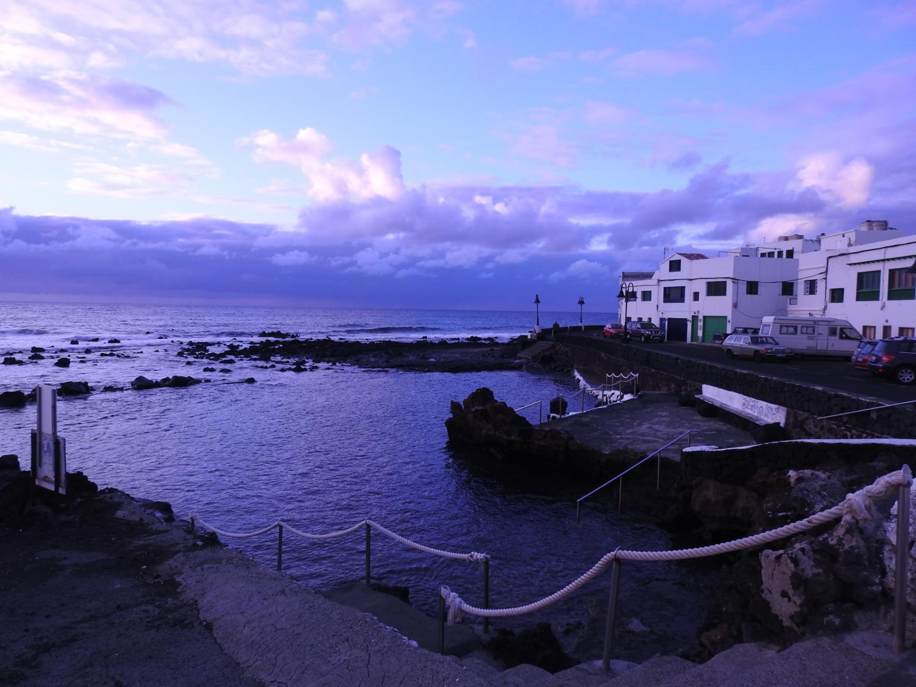 Apartment With Sea View photo 2