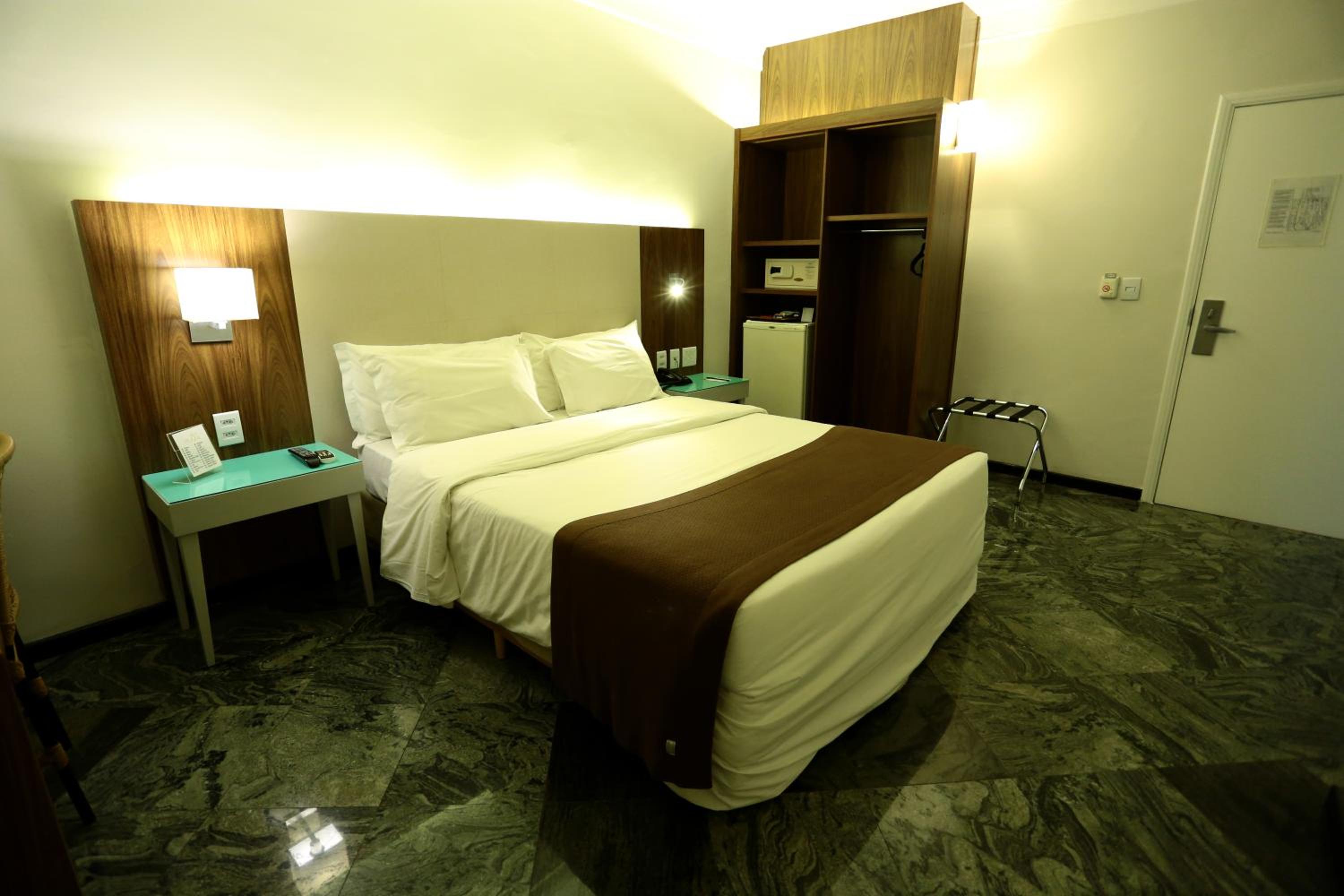 Standard Double Room - Photo 3