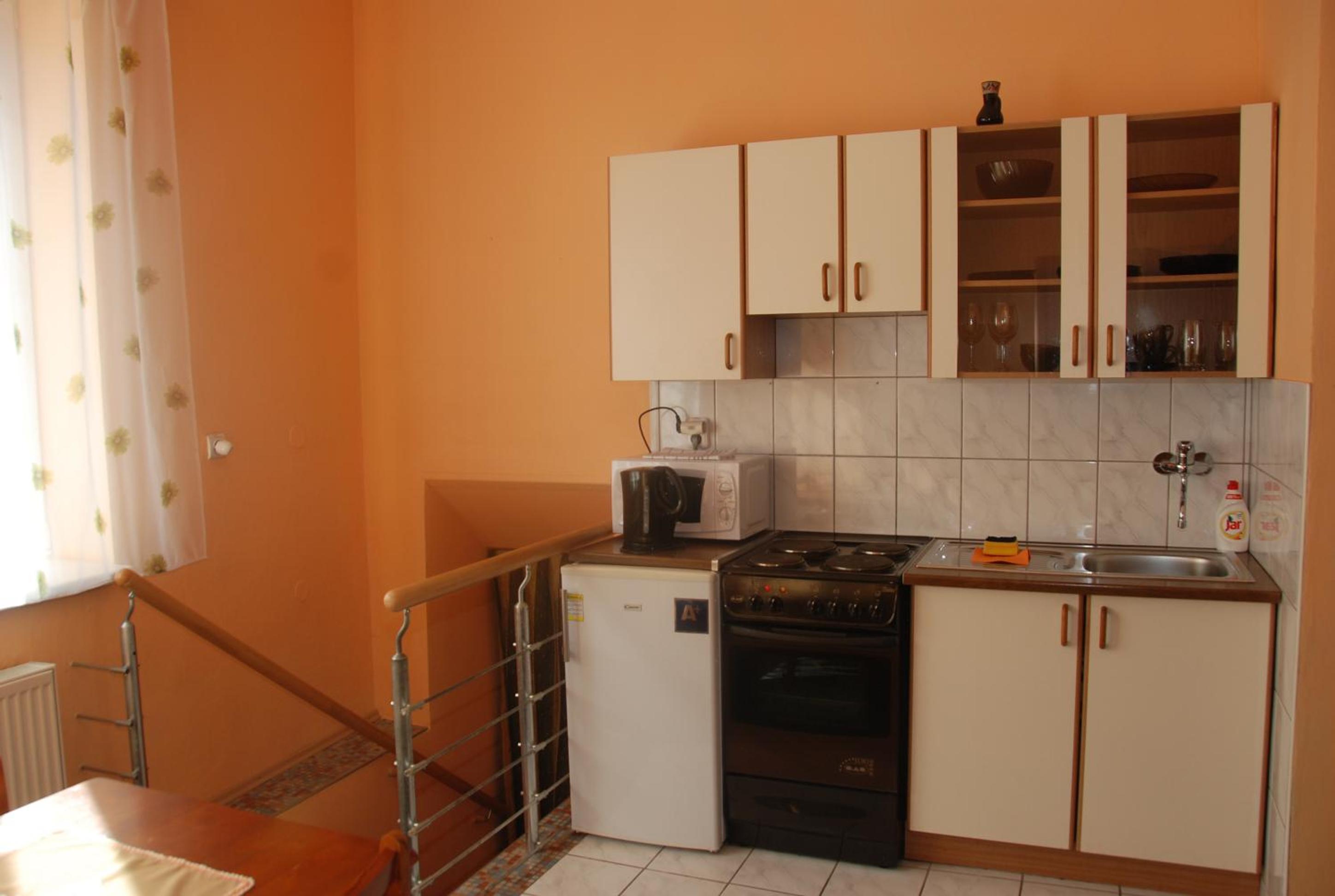 Deluxe One-Bedroom Apartment (2 Adults) - Photo 3