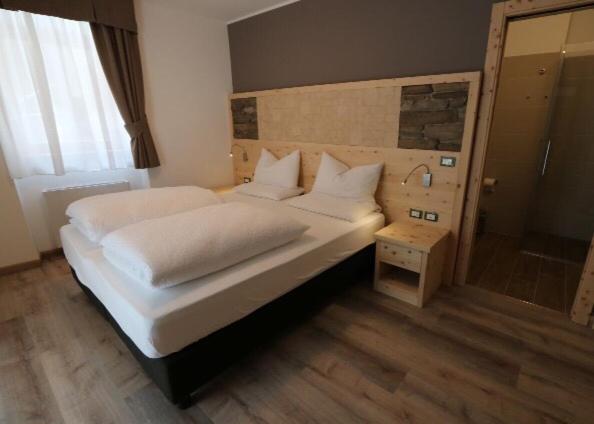 Double Room - Photo 7