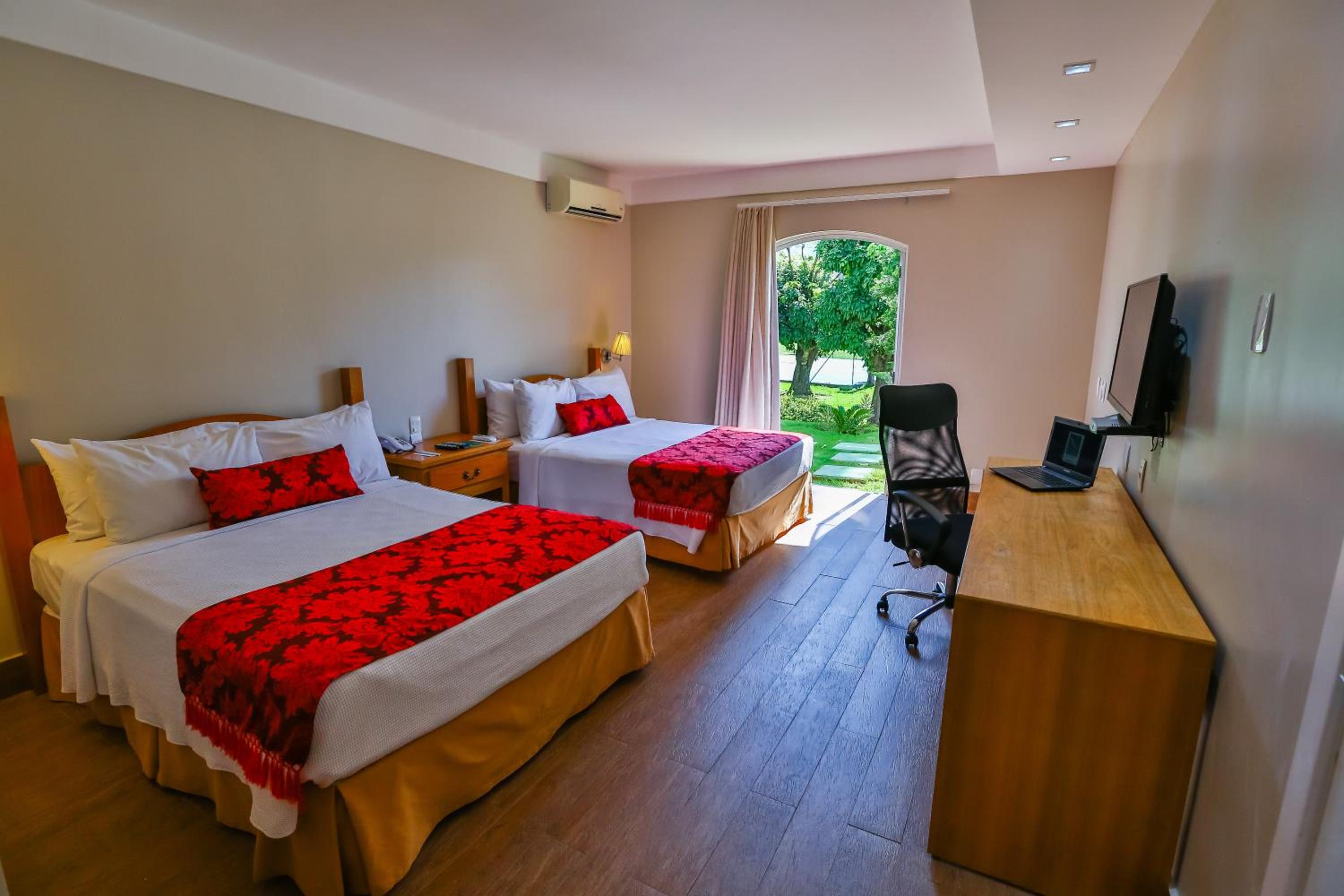 Superior Twin Room - Photo 1