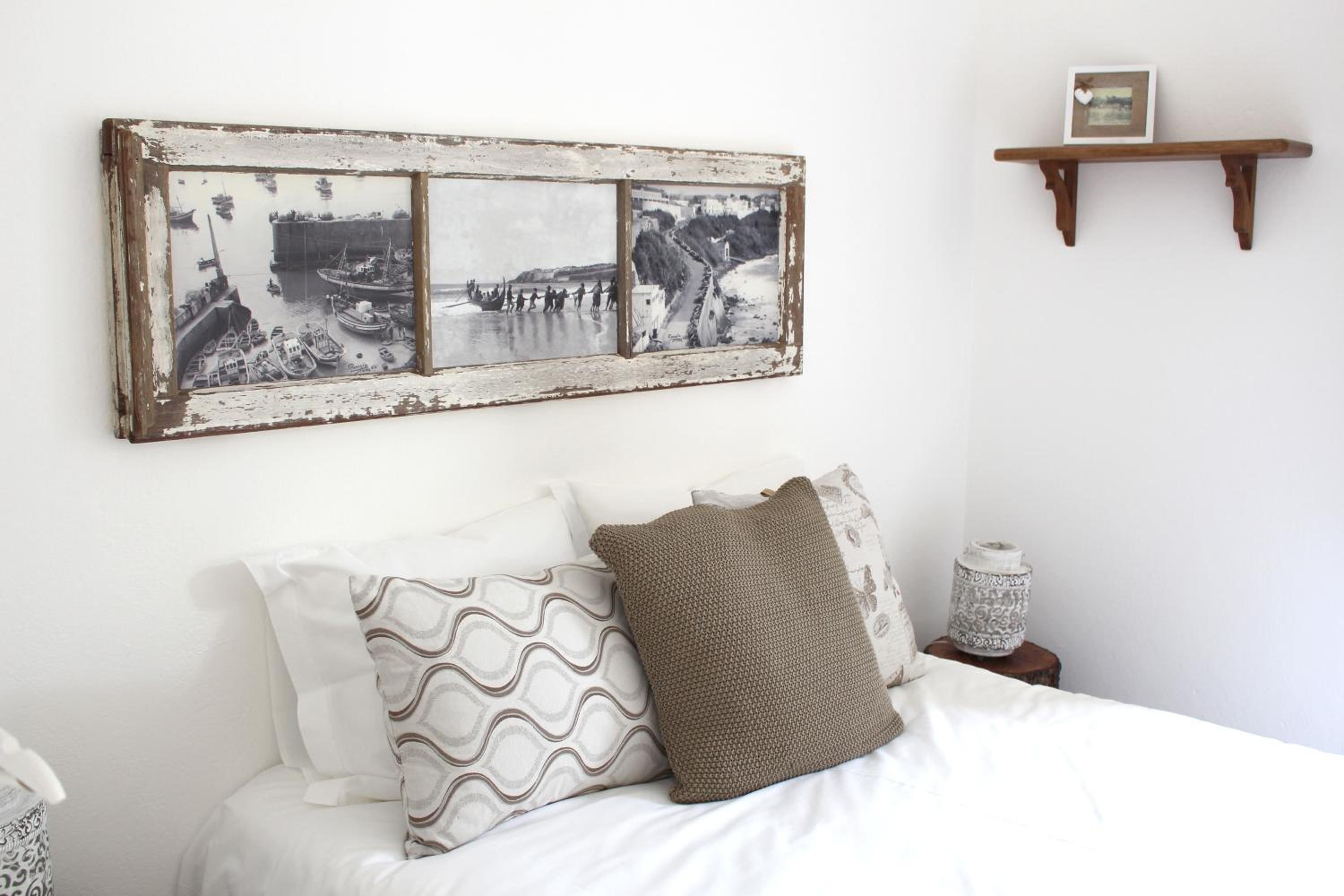 Small Double Room with Shared Bathroom photo 3