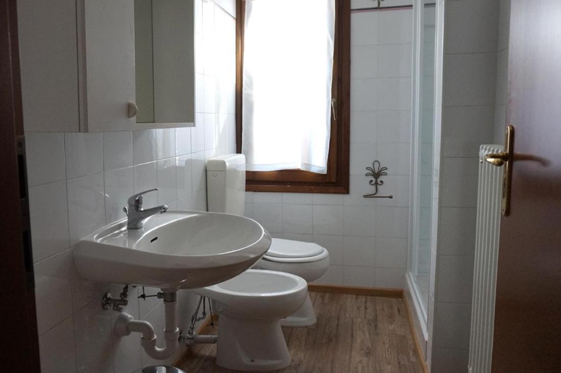 Double or Twin Room photo 3