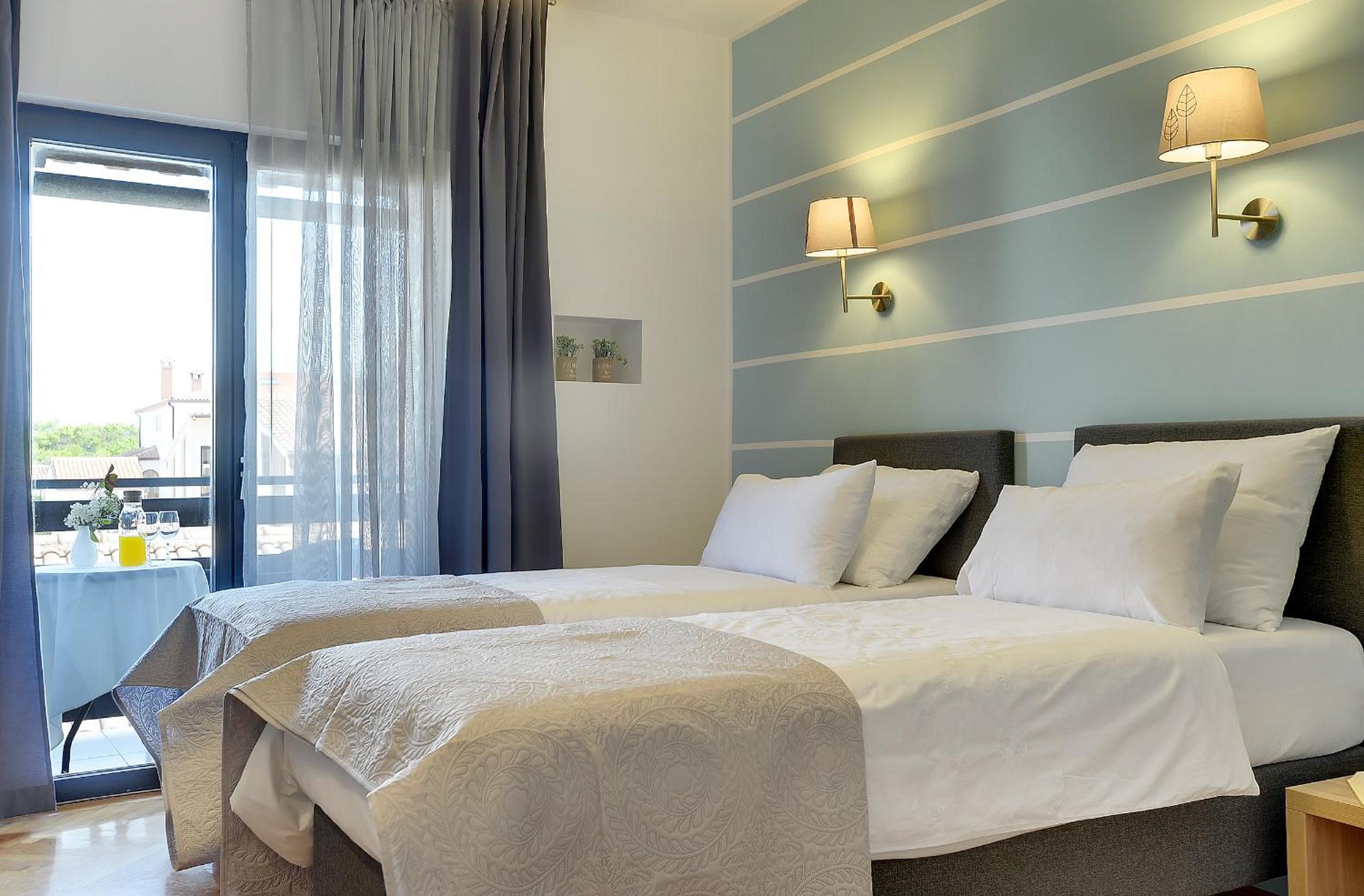 Special offer - Superior Double or Twin Room with Terrace - Photo 4