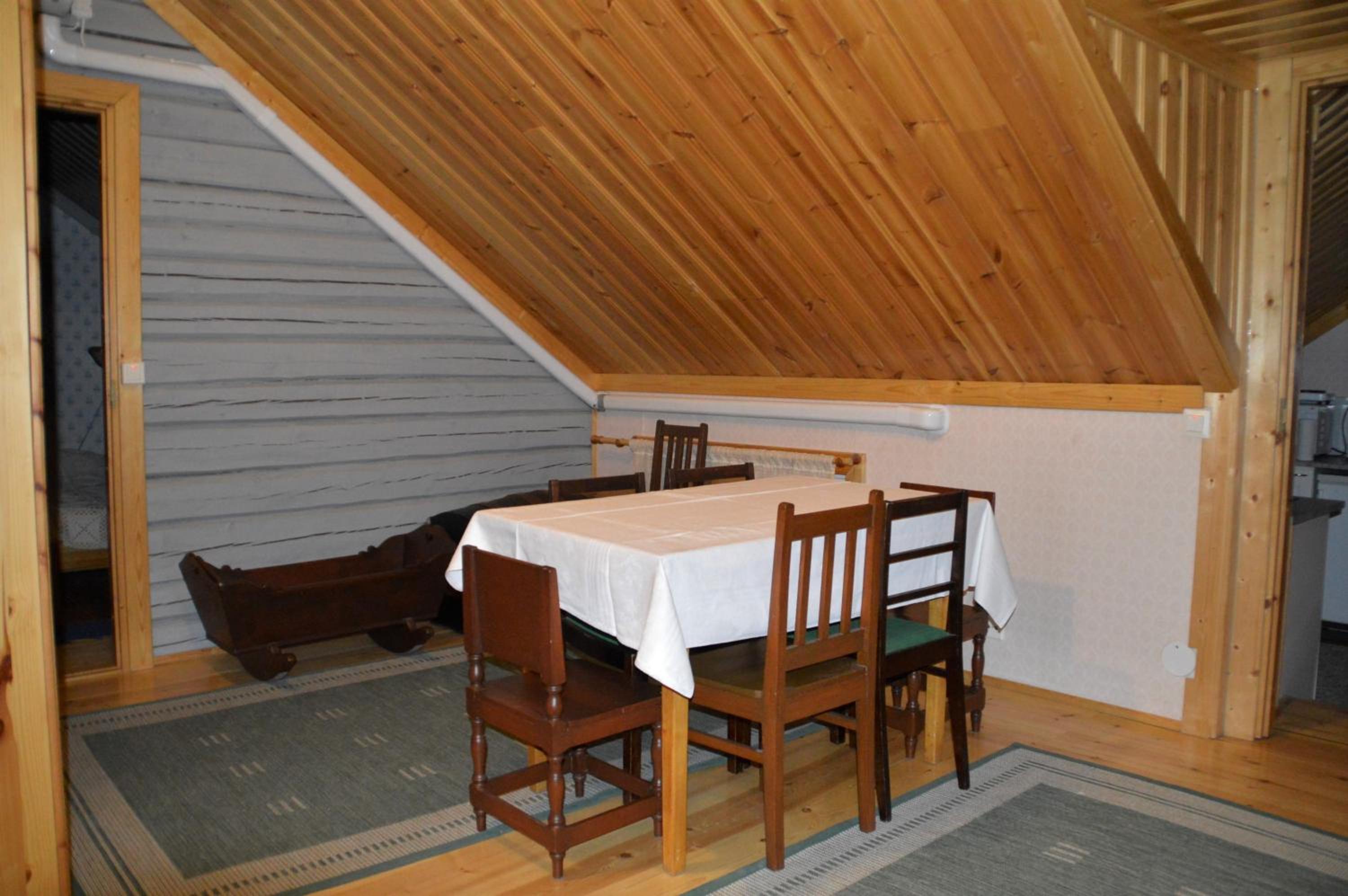 Basic Triple Room with Shared Bathroom photo 2