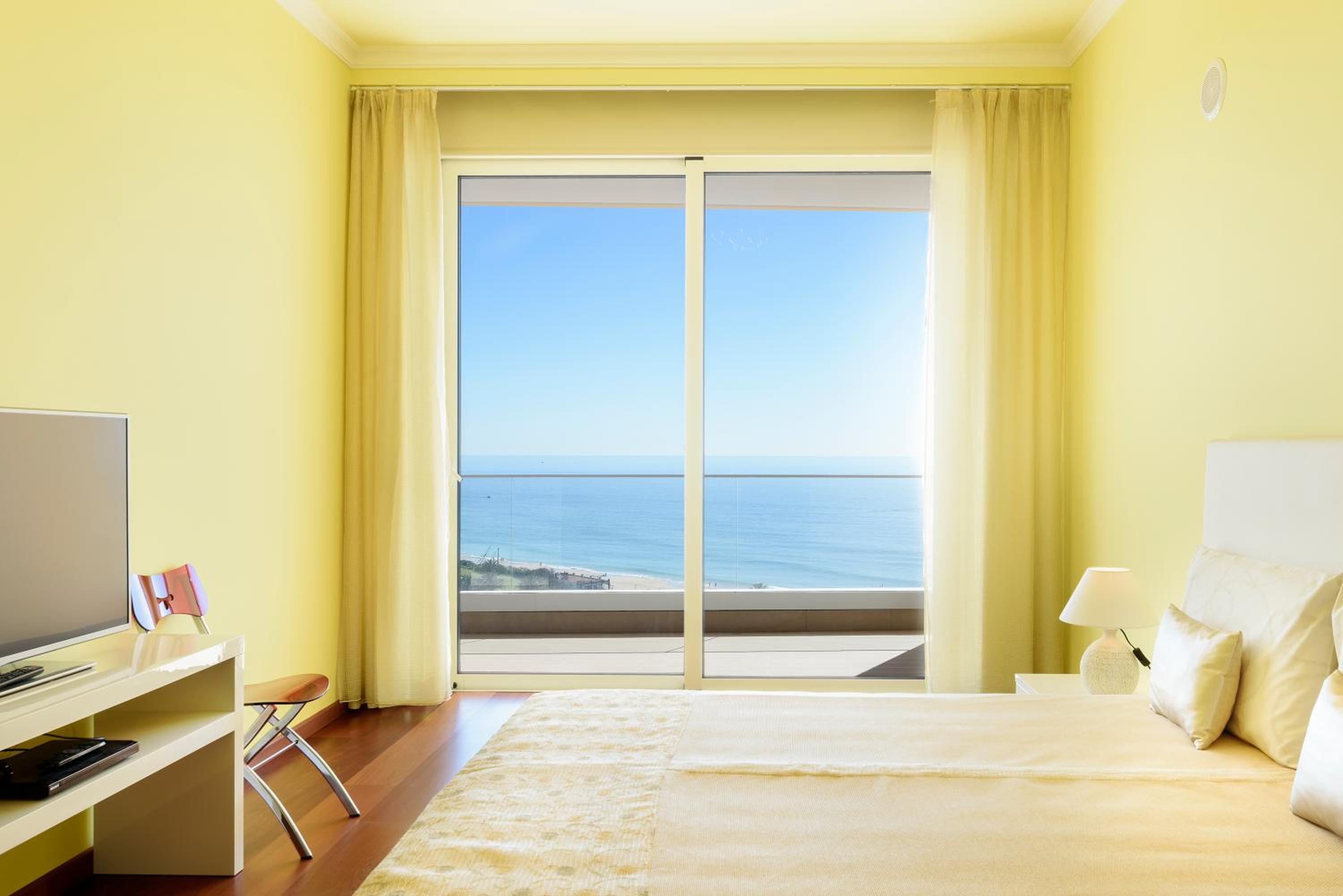 Deluxe Double Room with Balcony and Sea View - Photo 1