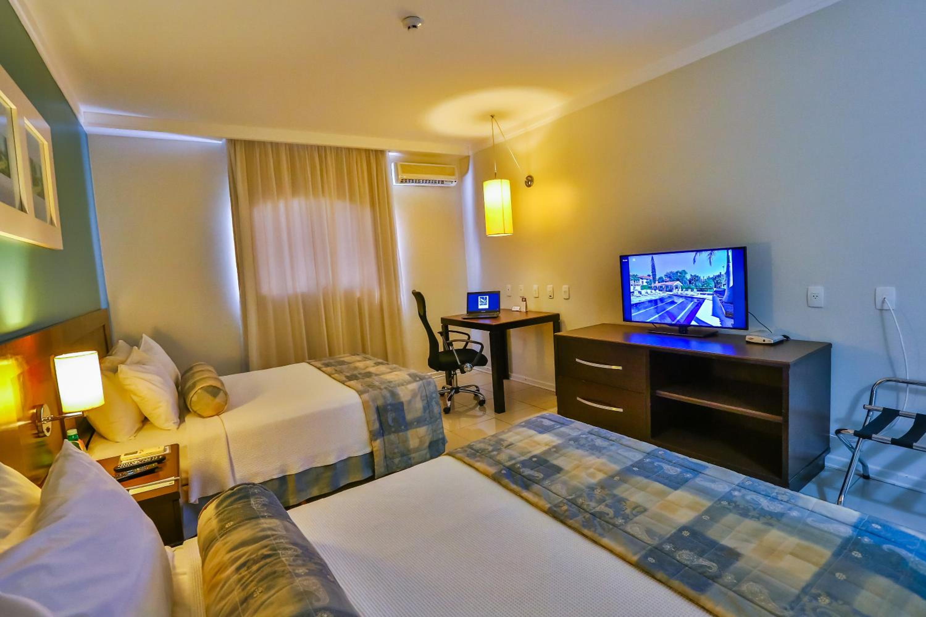 Deluxe Twin Room - Photo 3