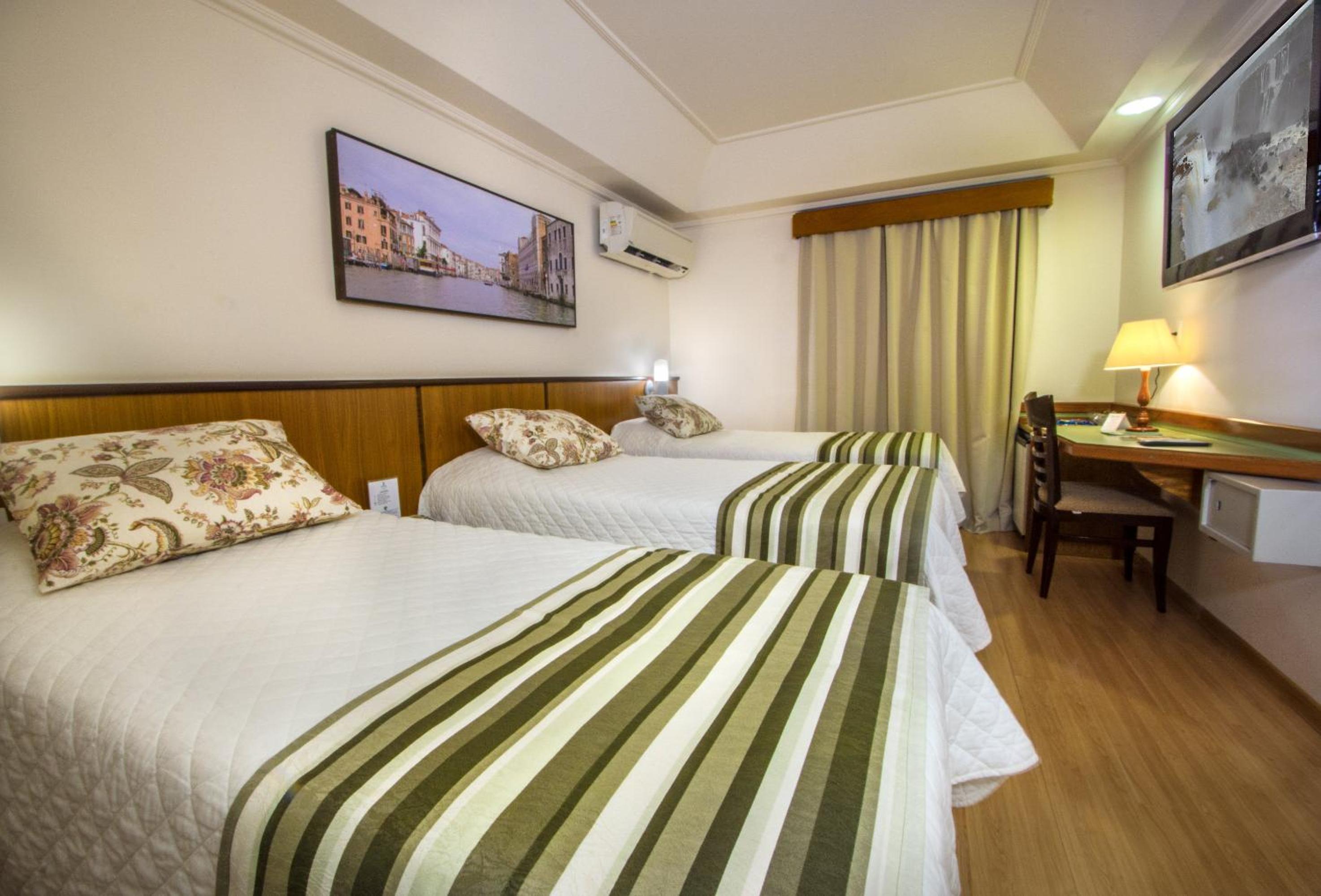 Standard Triple Room - Photo 6