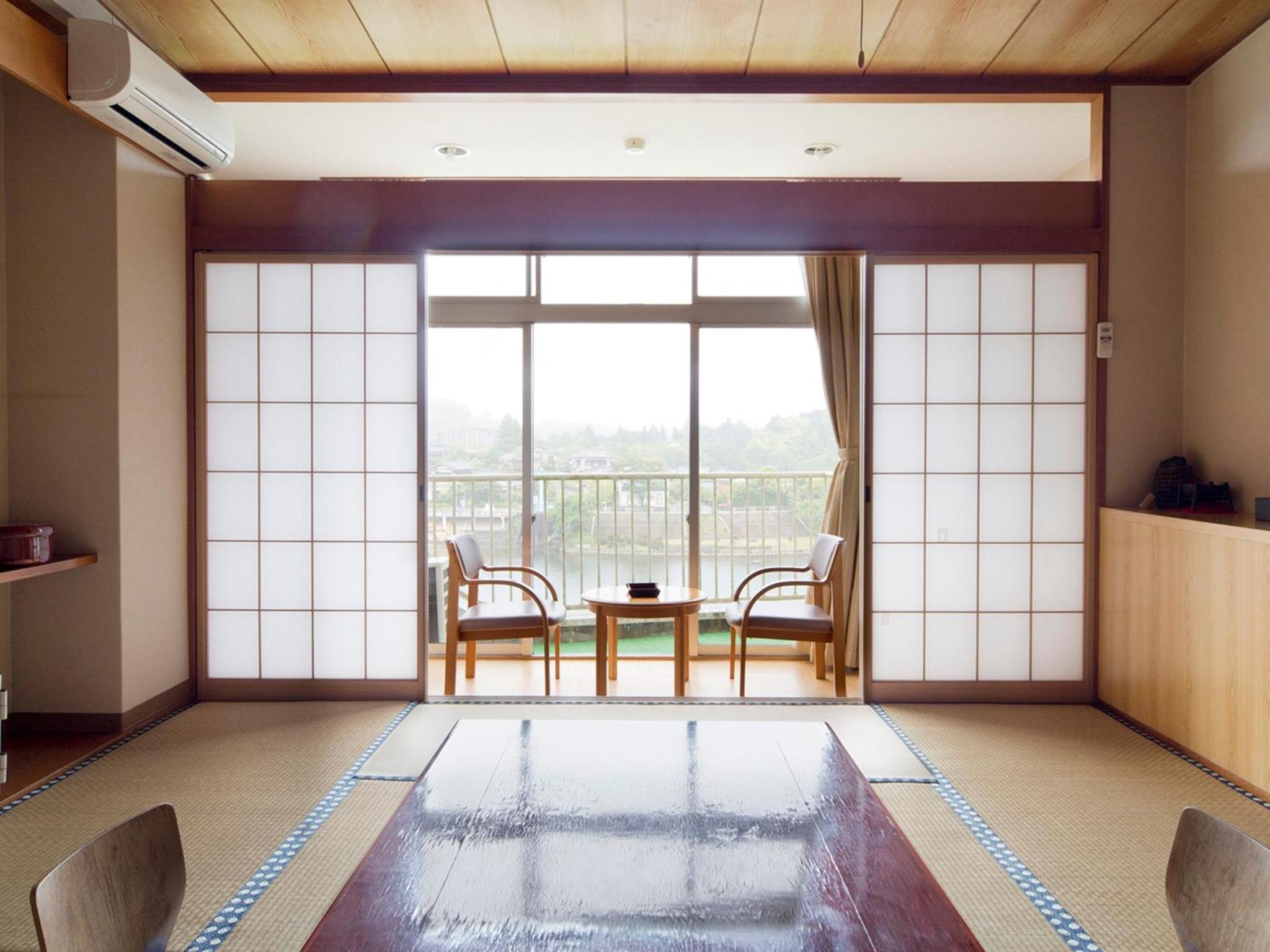 Japanese-Style Room