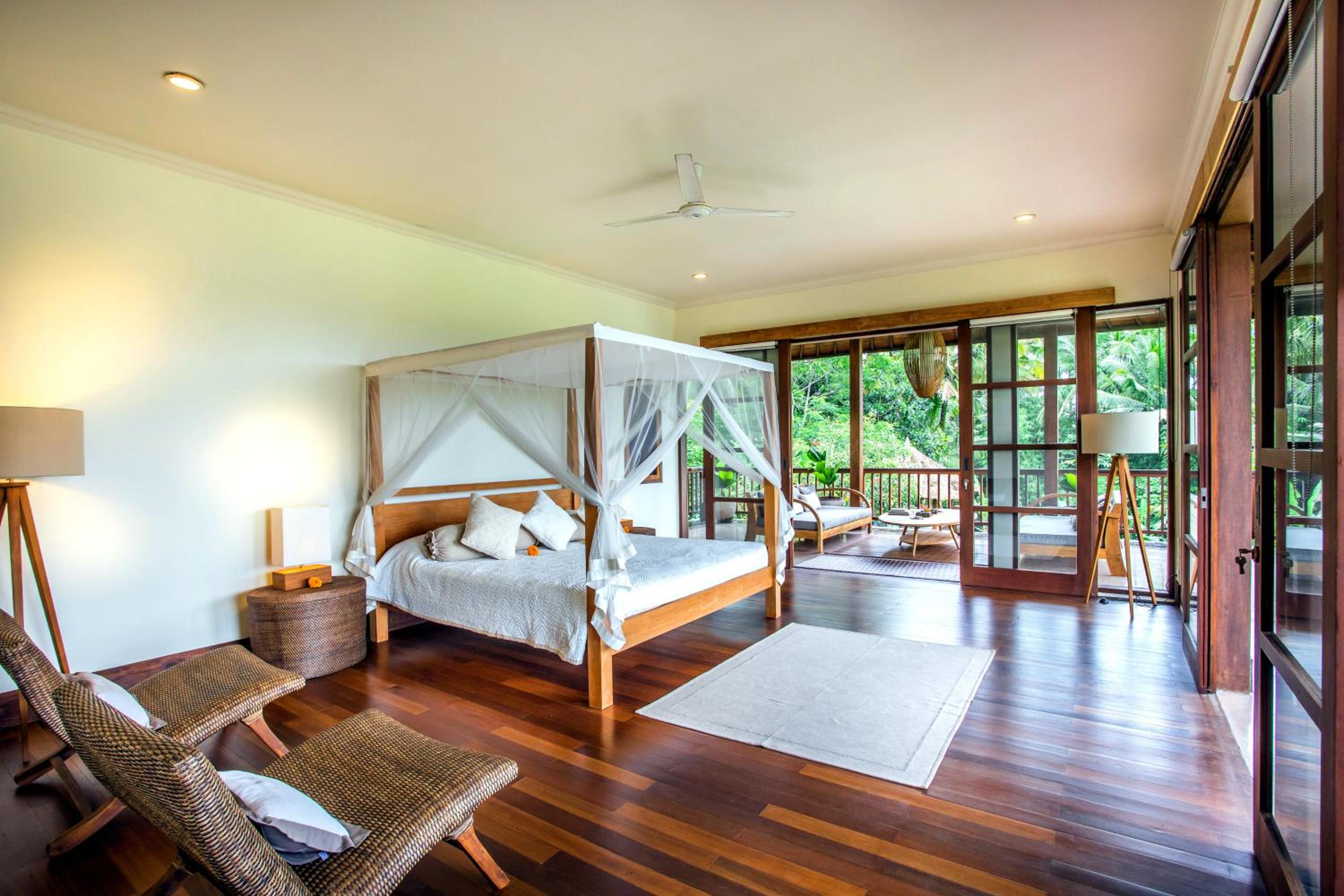 Three-Bedroom Villa - Photo 34