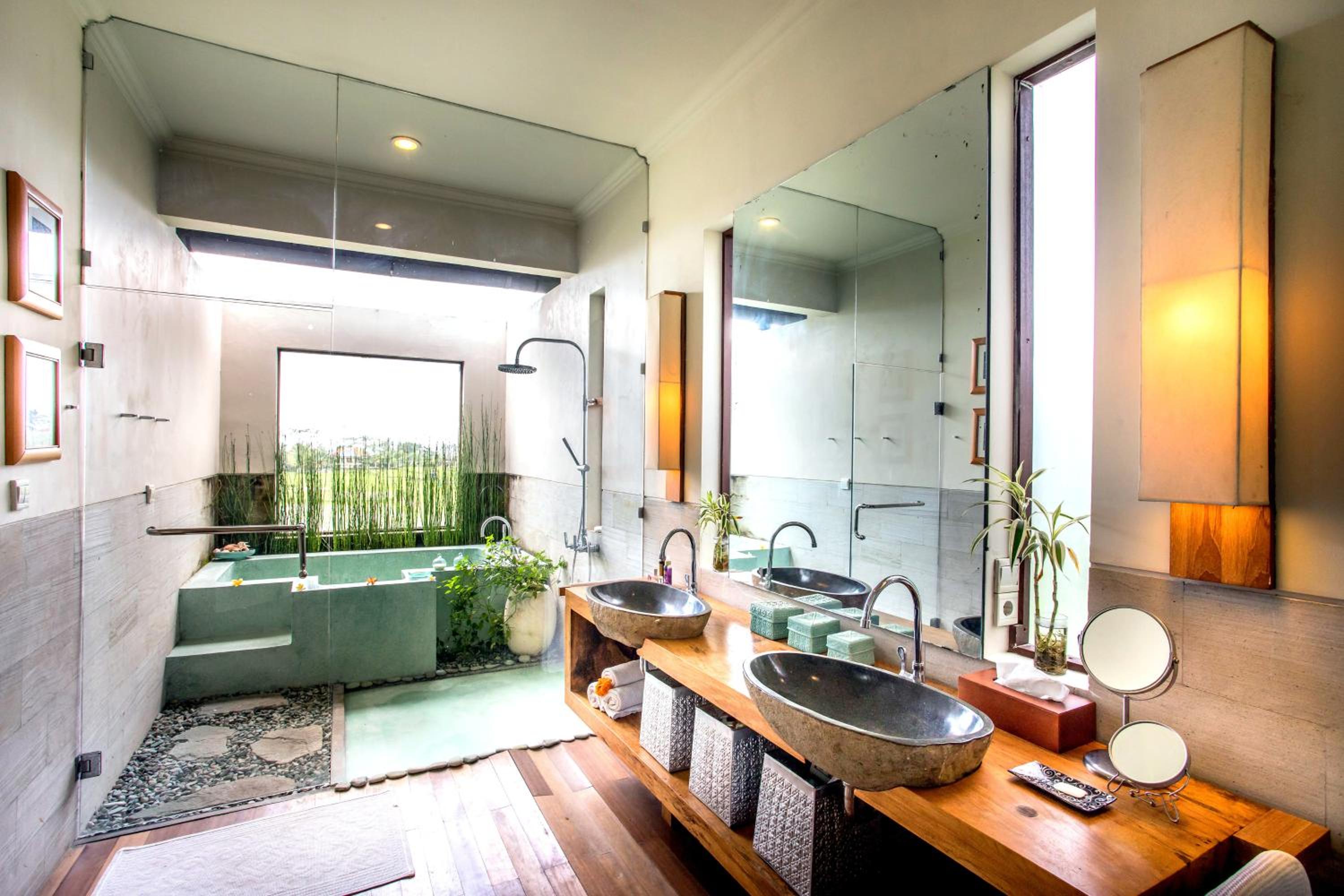 Three-Bedroom Villa - Photo 5