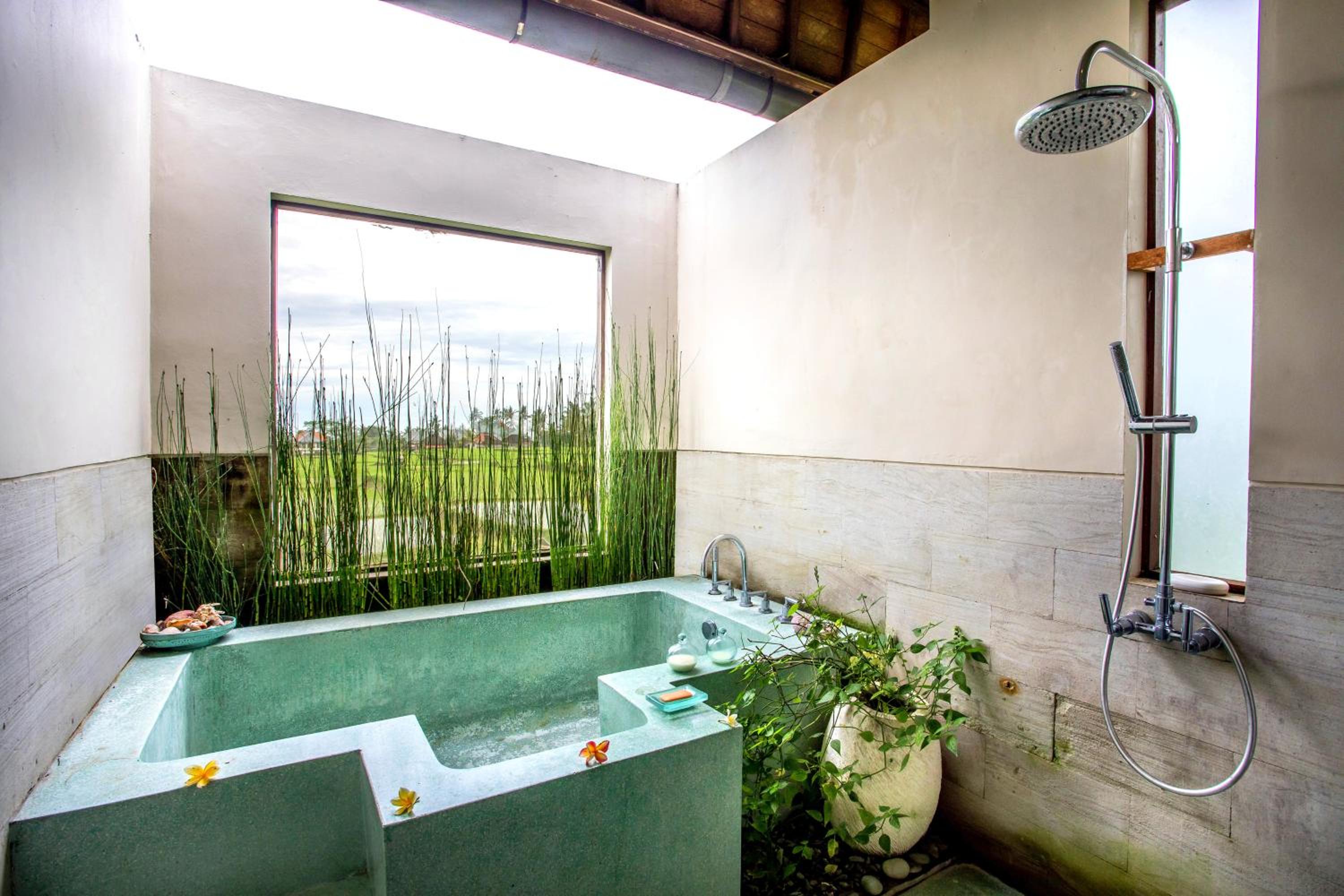Three-Bedroom Villa - Photo 7