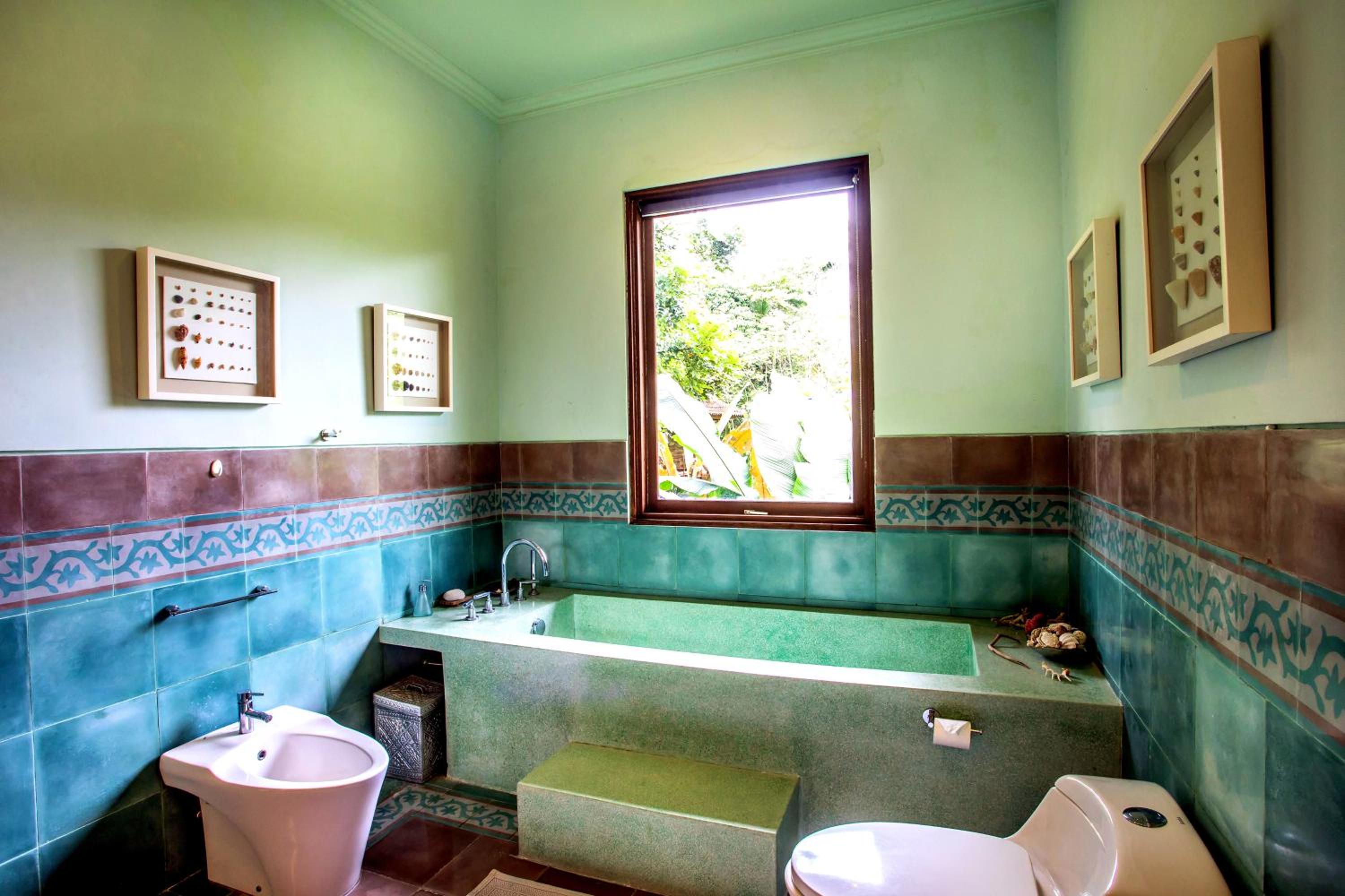 Three-Bedroom Villa - Photo 11