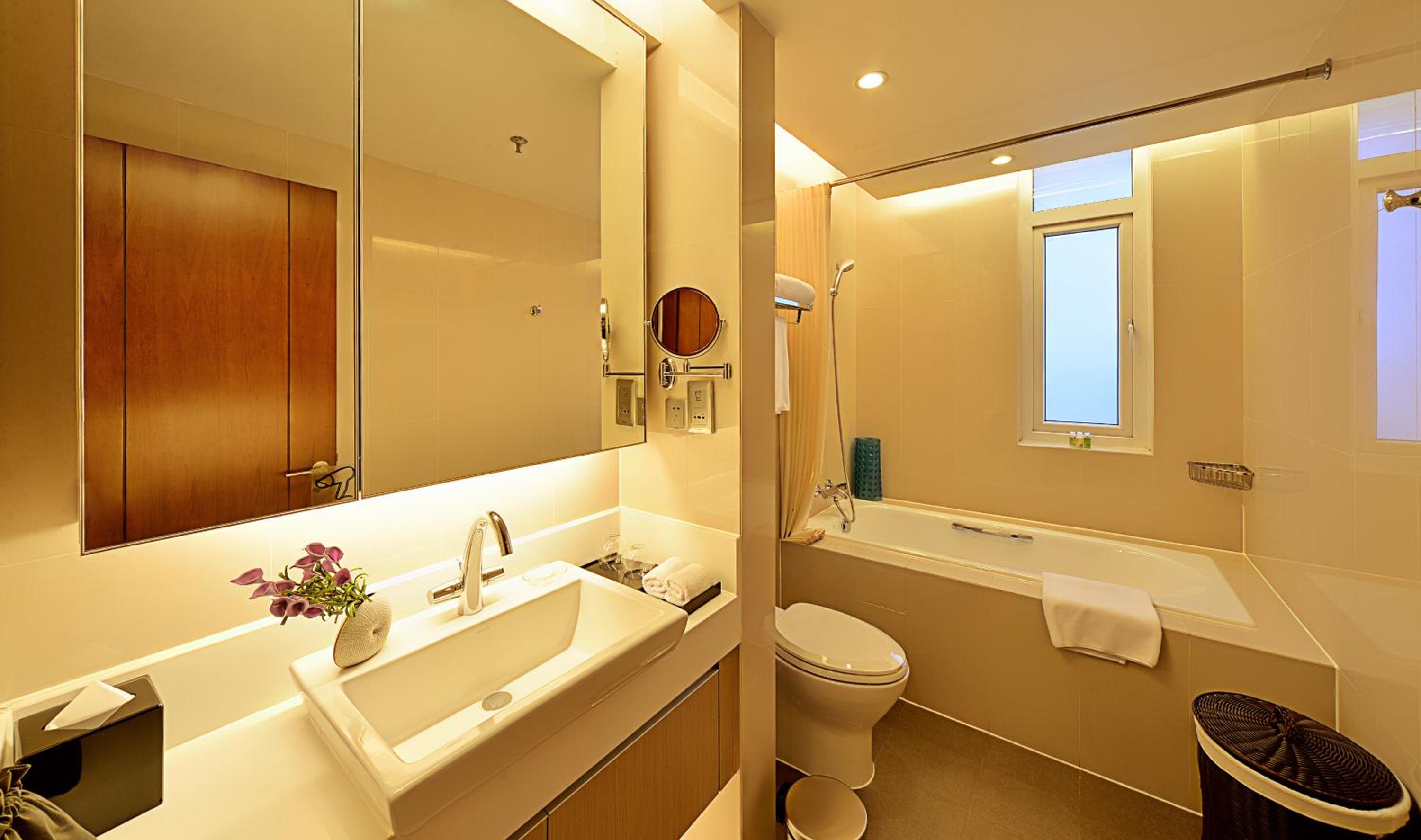 Two-Bedroom Executive photo 2