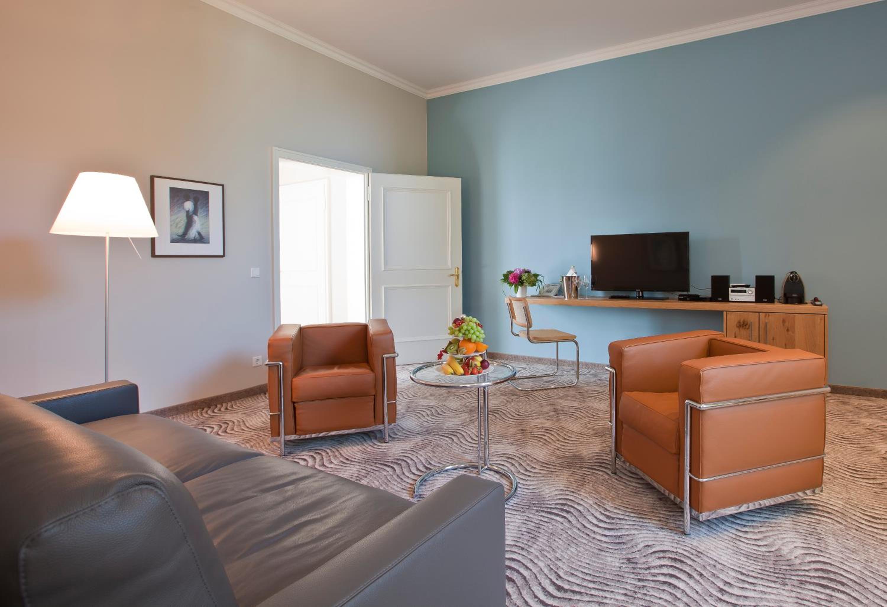 Suite photo 1