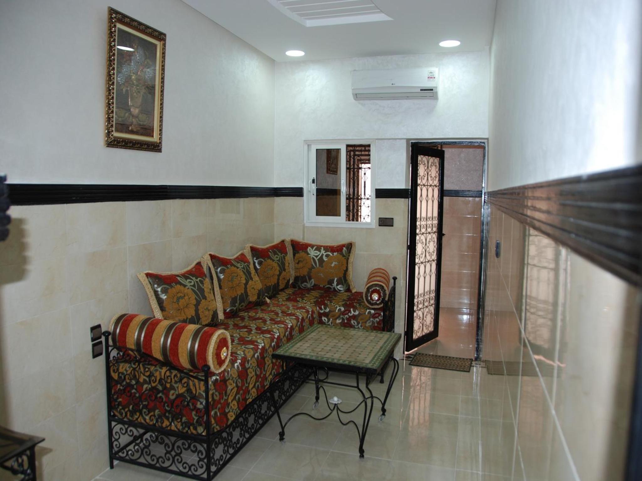 Family Studio - Photo 12