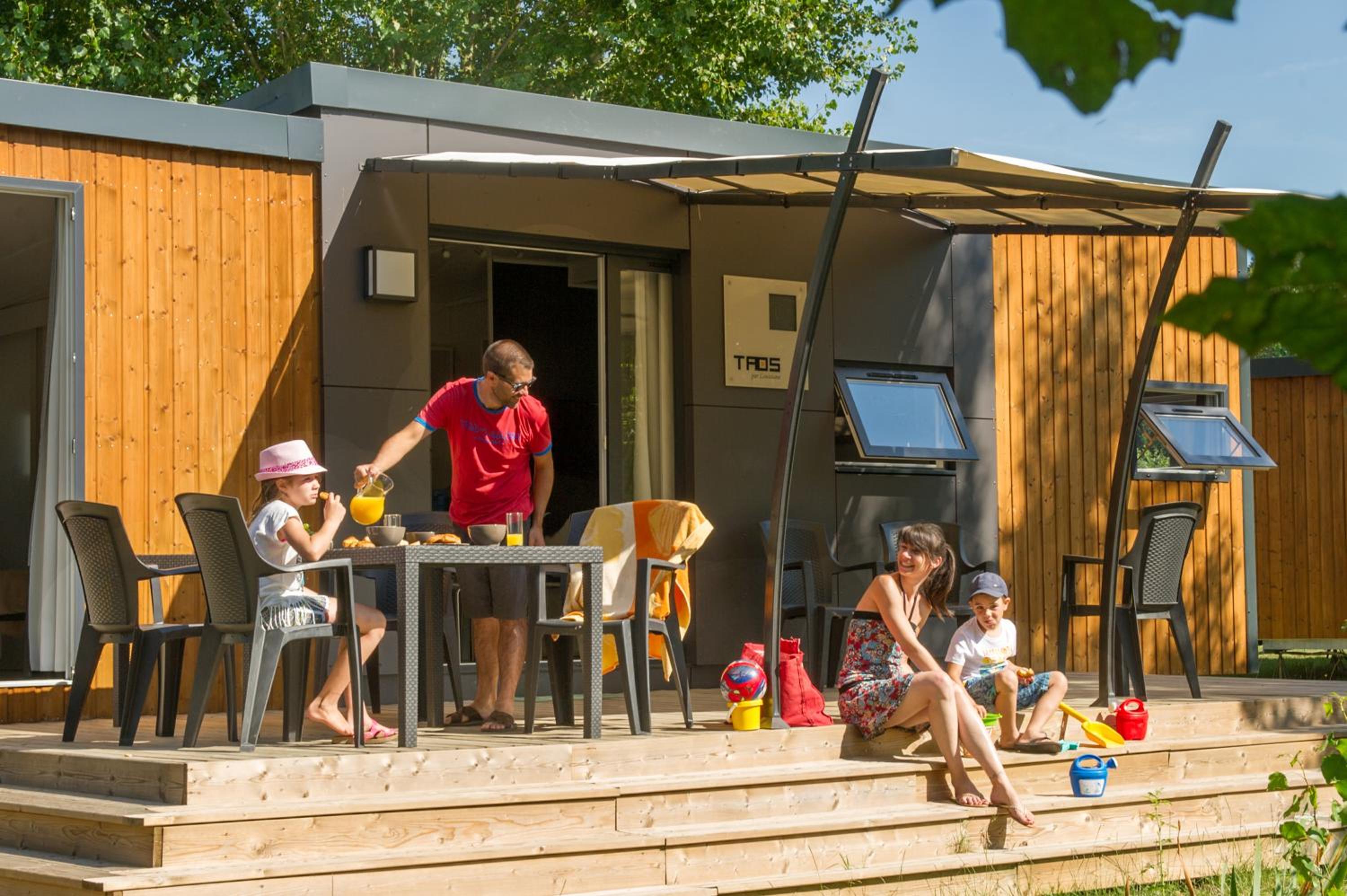 Mobile Home (6-8 people) photo 3