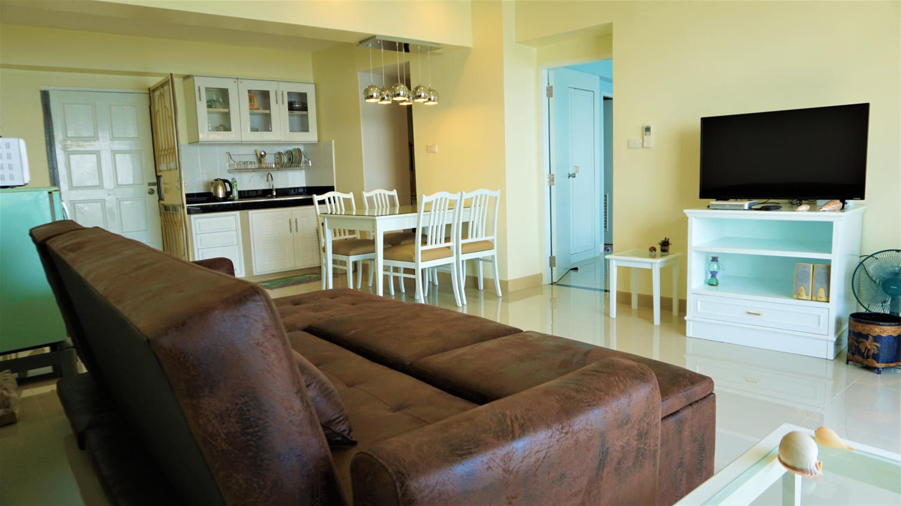One-Bedroom Apartment - Photo 28